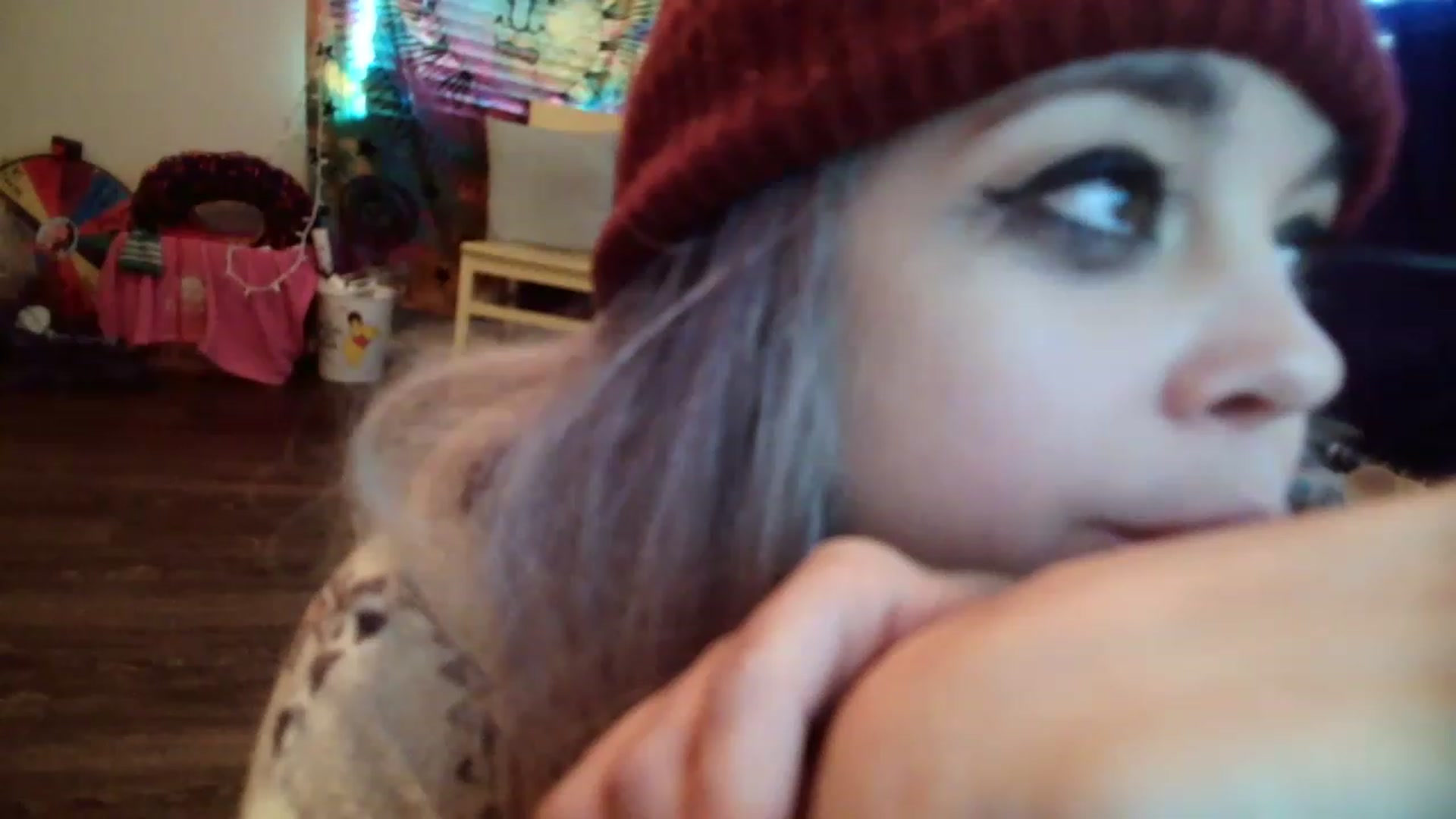 Gallery image thumbnail from ZoeBanx's myfreecams stream on, 05/17/2023, 14:49 image 2 of 20