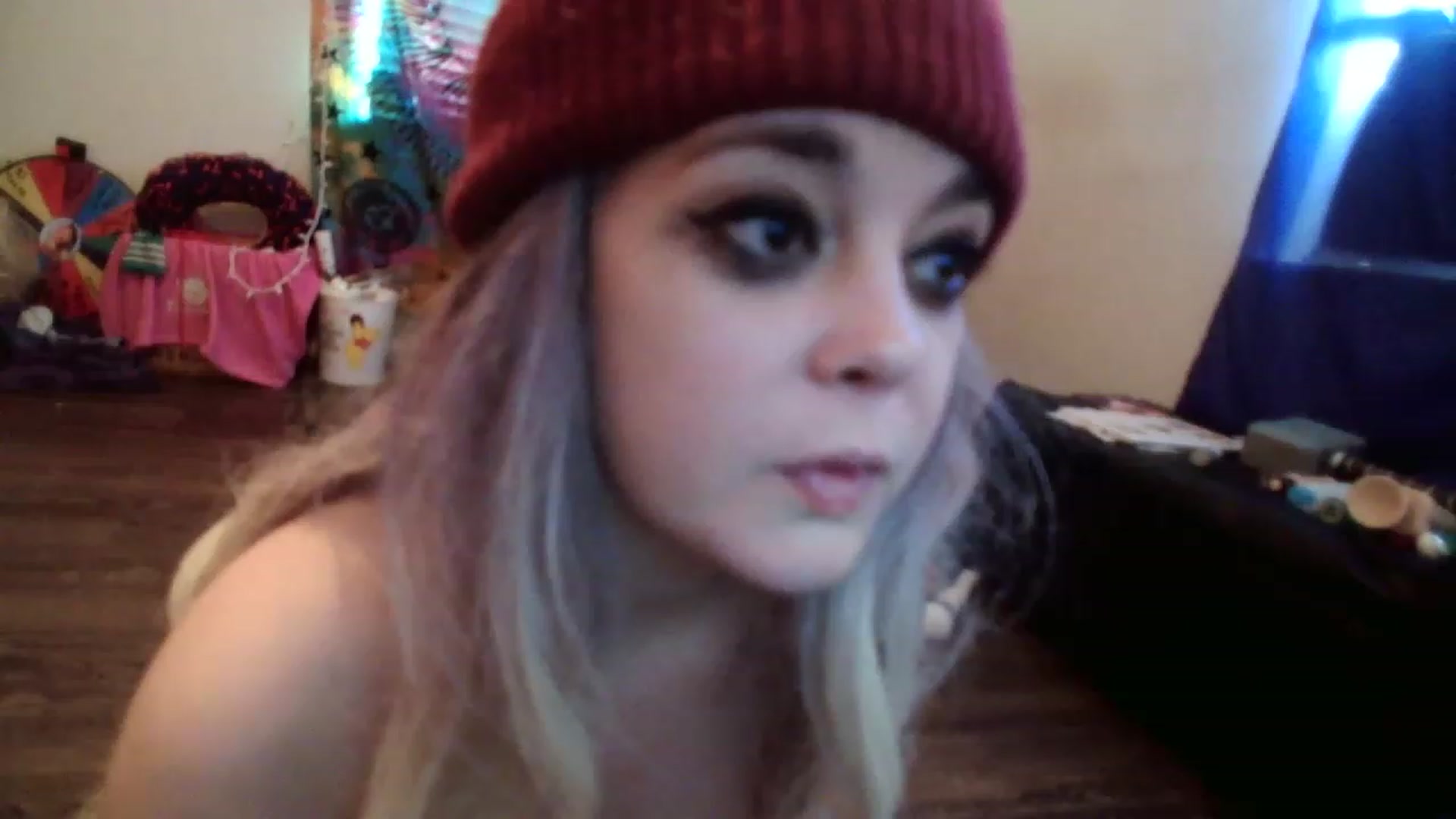 Gallery image thumbnail from ZoeBanx's myfreecams stream on, 05/17/2023, 14:49 image 19 of 20