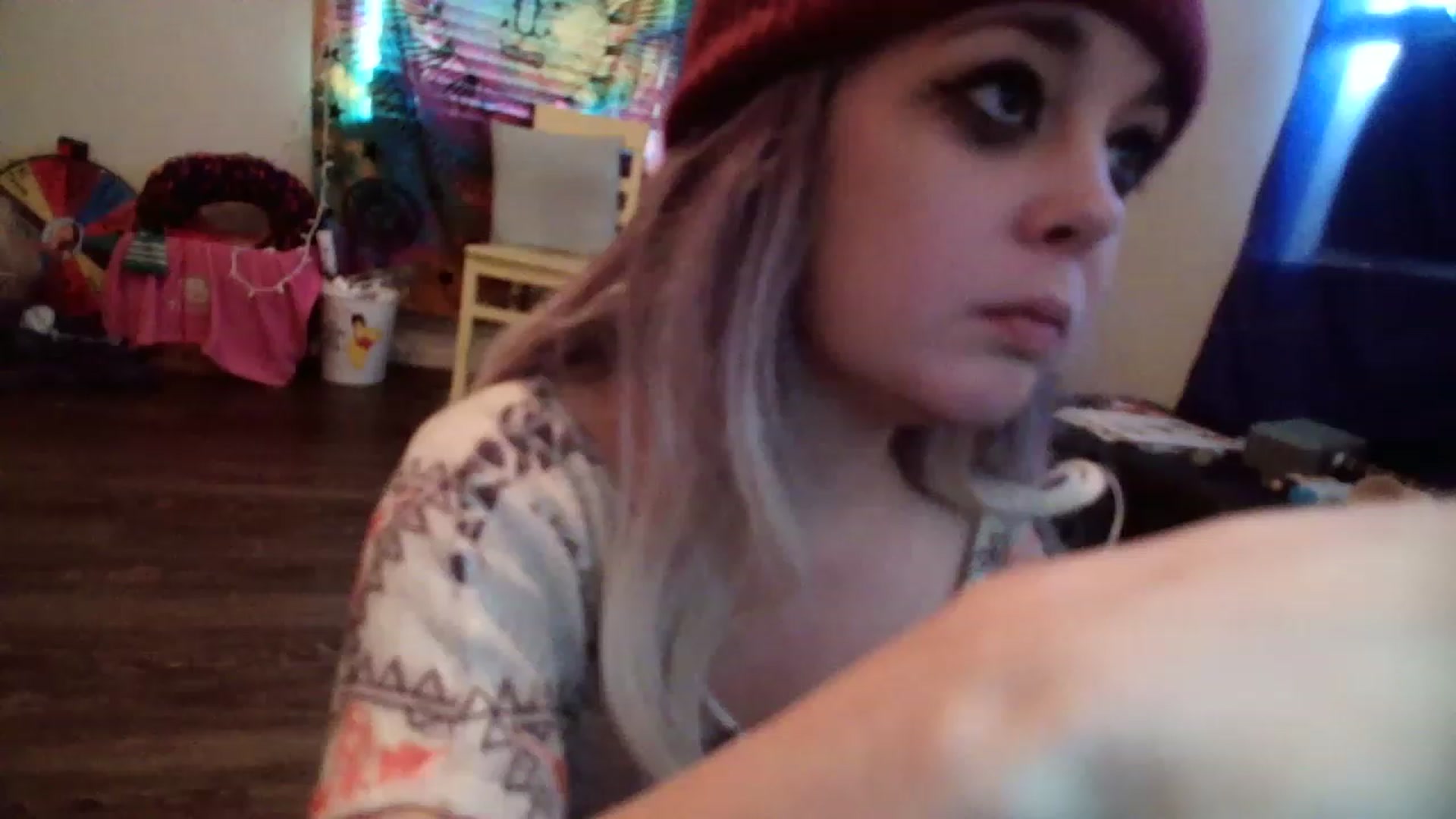 Gallery image thumbnail from ZoeBanx's myfreecams stream on, 05/17/2023, 14:49 image 15 of 20