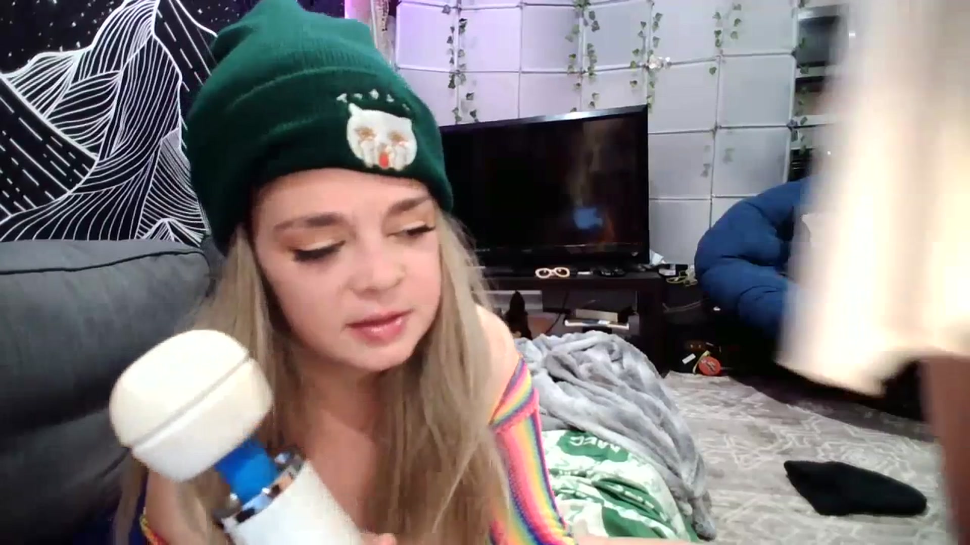 Gallery image thumbnail from ZoeBanx's myfreecams stream on, 06/30/2023, 05:42 image 13 of 20