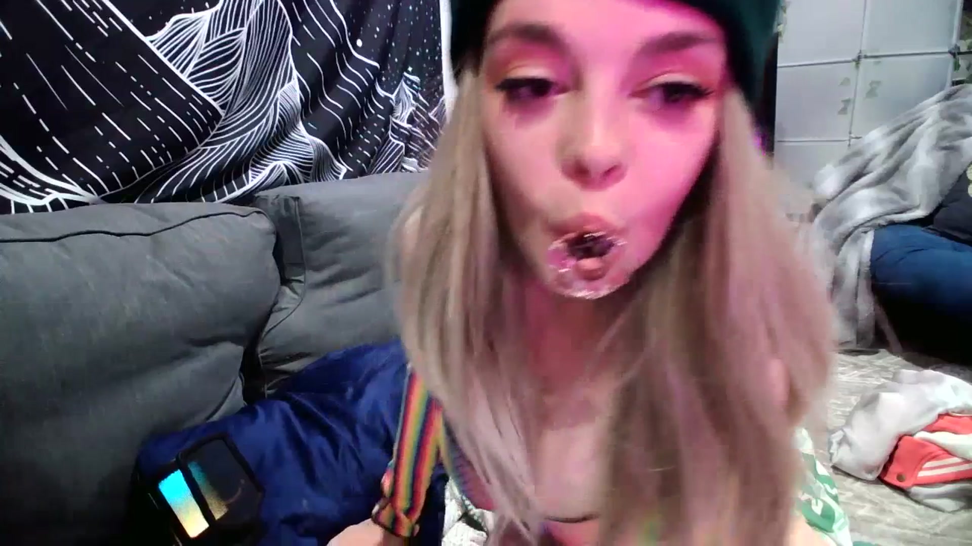 Gallery image thumbnail from ZoeBanx's myfreecams stream on, 06/30/2023, 06:36 image 17 of 20