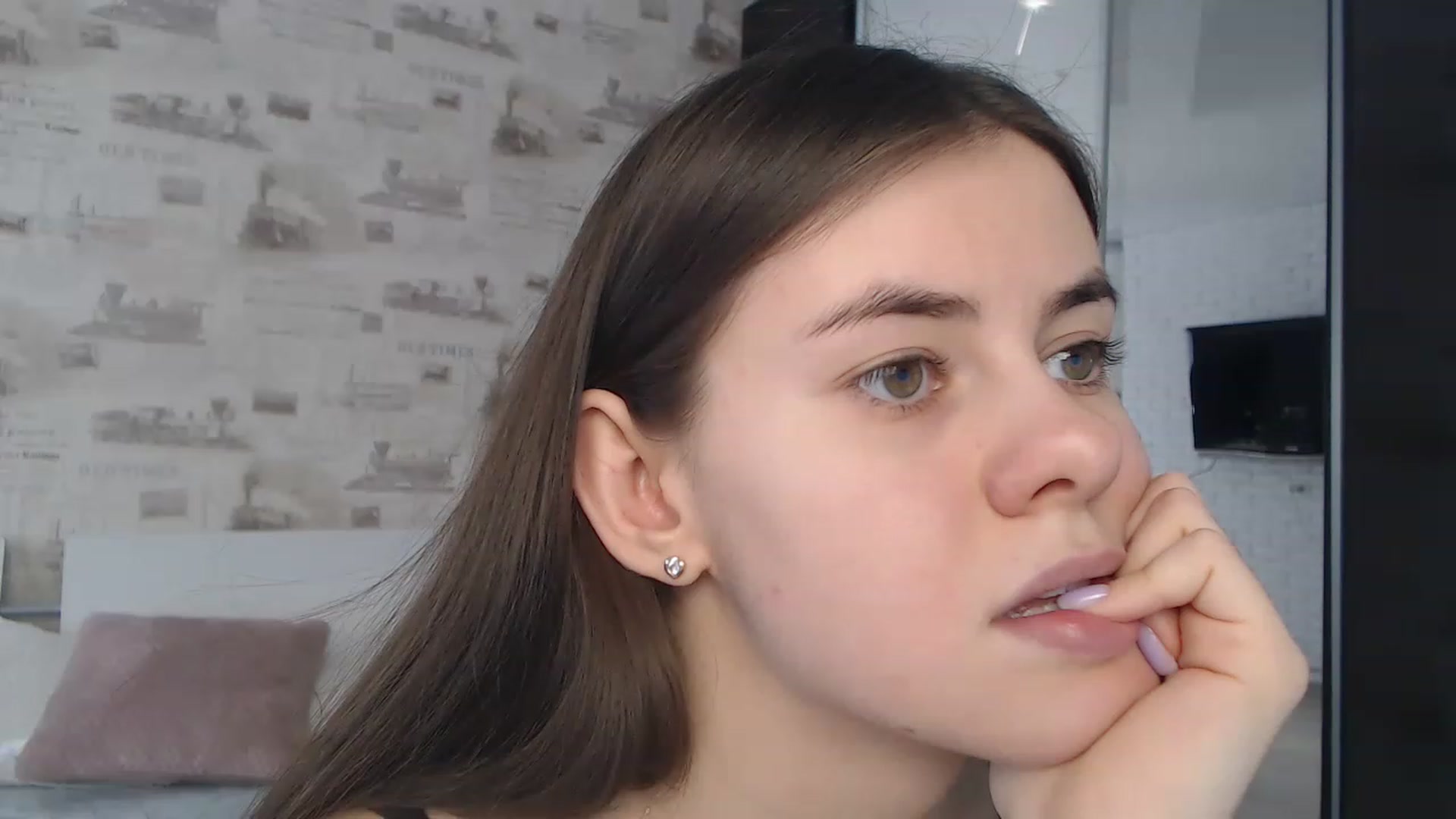 Gallery image thumbnail from ZoeMI's myfreecams stream on, 02/23/2023, 11:43 image 9 of 20