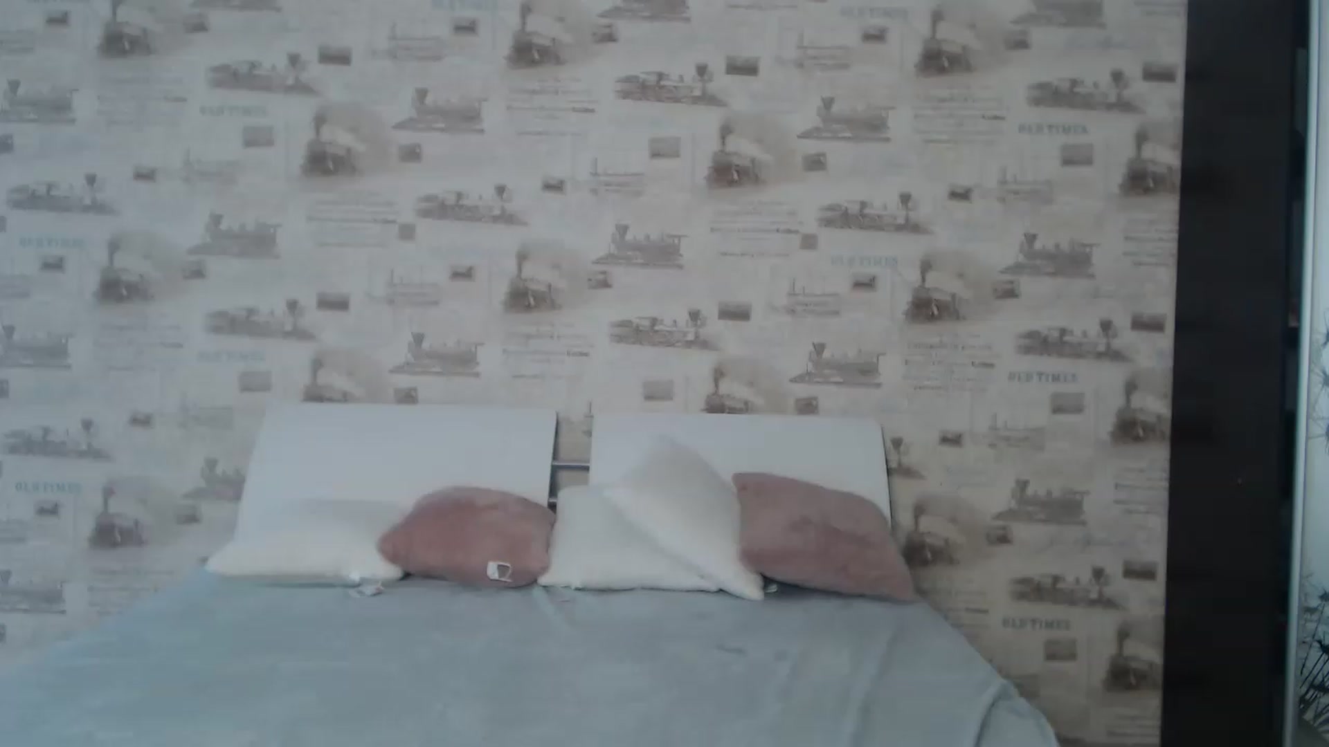 Gallery image thumbnail from ZoeMI's myfreecams stream on, 03/06/2023, 12:33 image 17 of 20