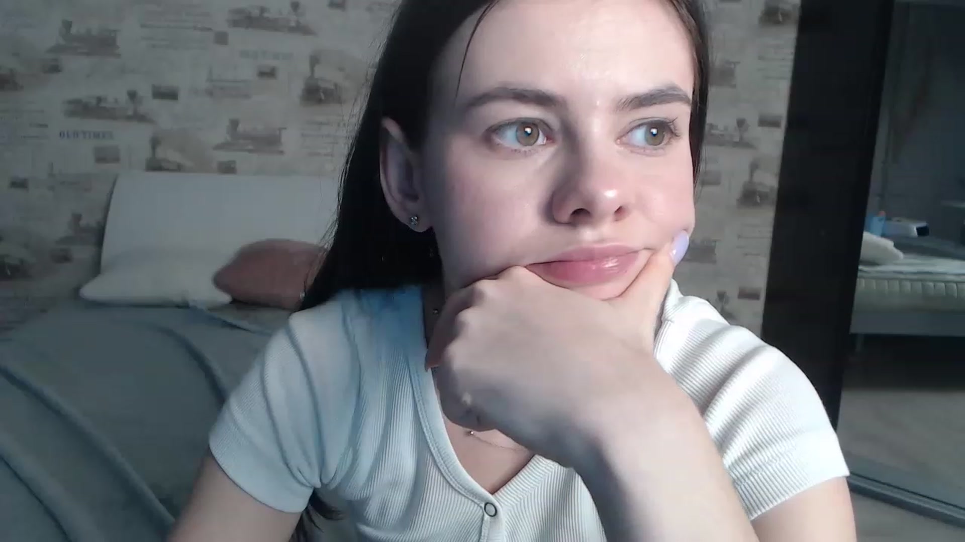 Gallery image thumbnail from ZoeMI's myfreecams stream on, 03/07/2023, 13:50 image 8 of 20