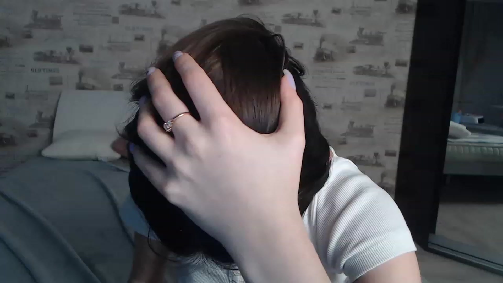 Gallery image thumbnail from ZoeMI's myfreecams stream on, 03/07/2023, 13:50 image 3 of 20