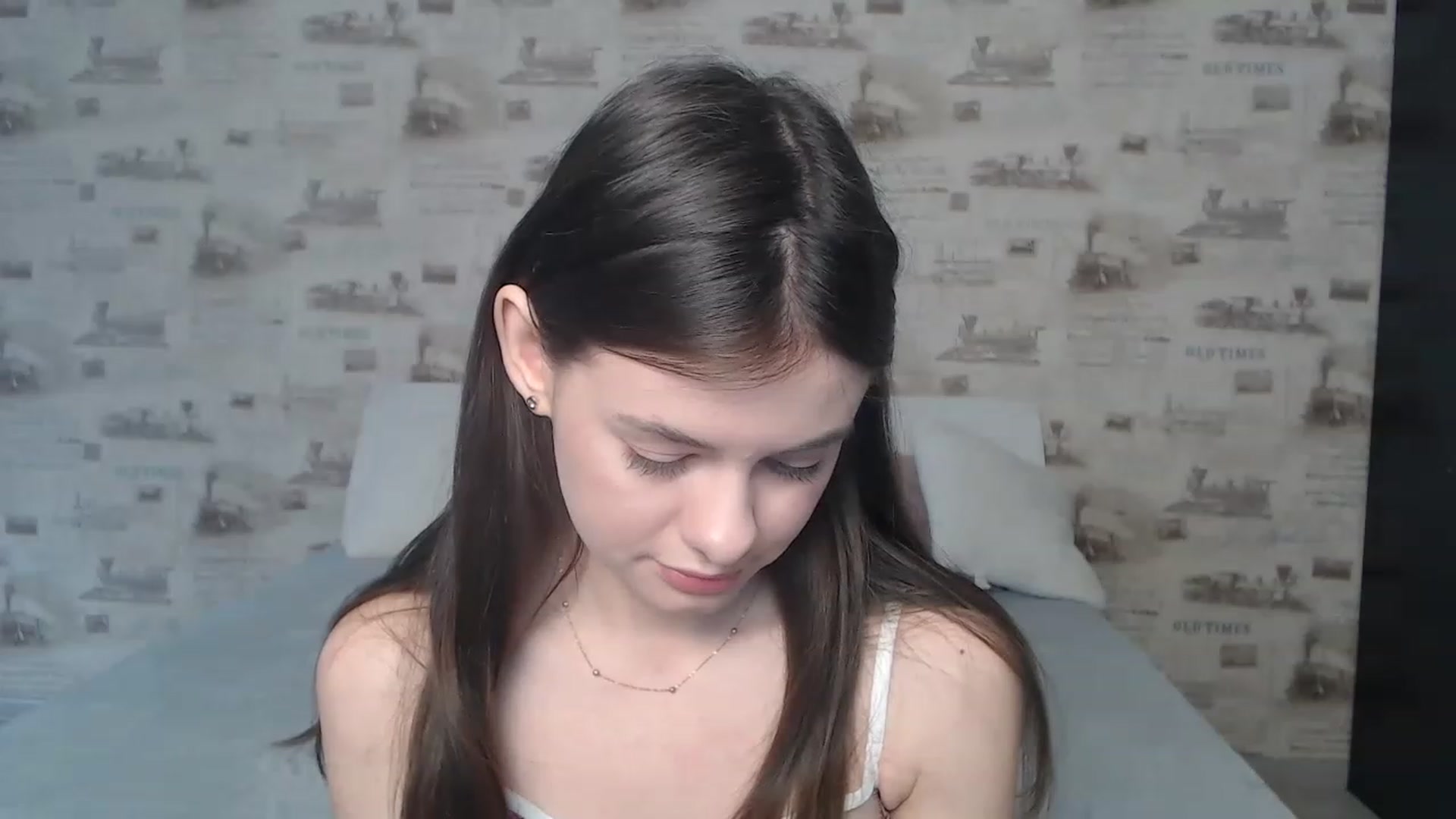 Gallery image thumbnail from ZoeMI's myfreecams stream on, 03/08/2023, 09:57 image 7 of 20