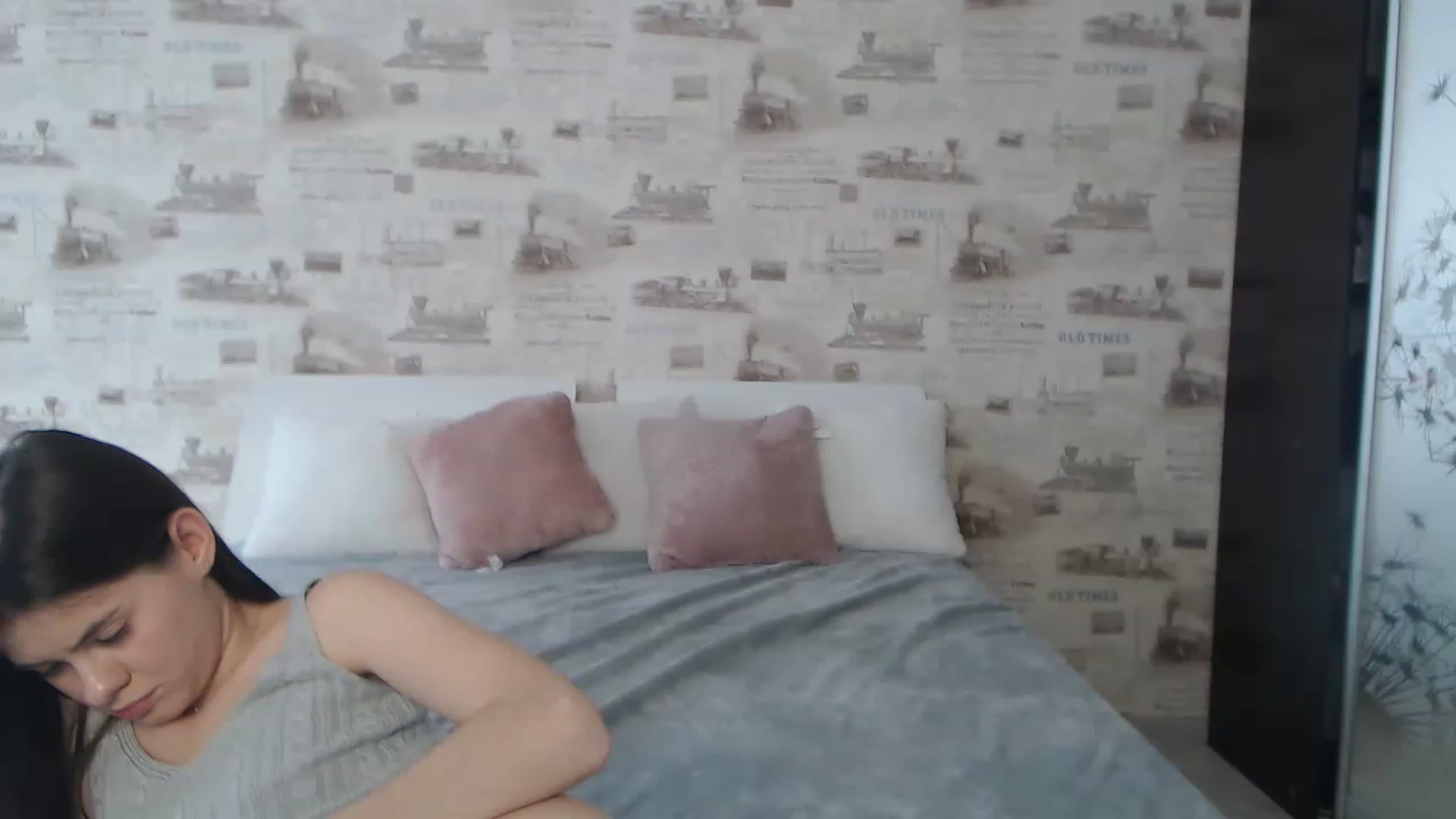 Gallery image thumbnail from ZoeMI's myfreecams stream on, 03/08/2023, 11:52 image 19 of 20
