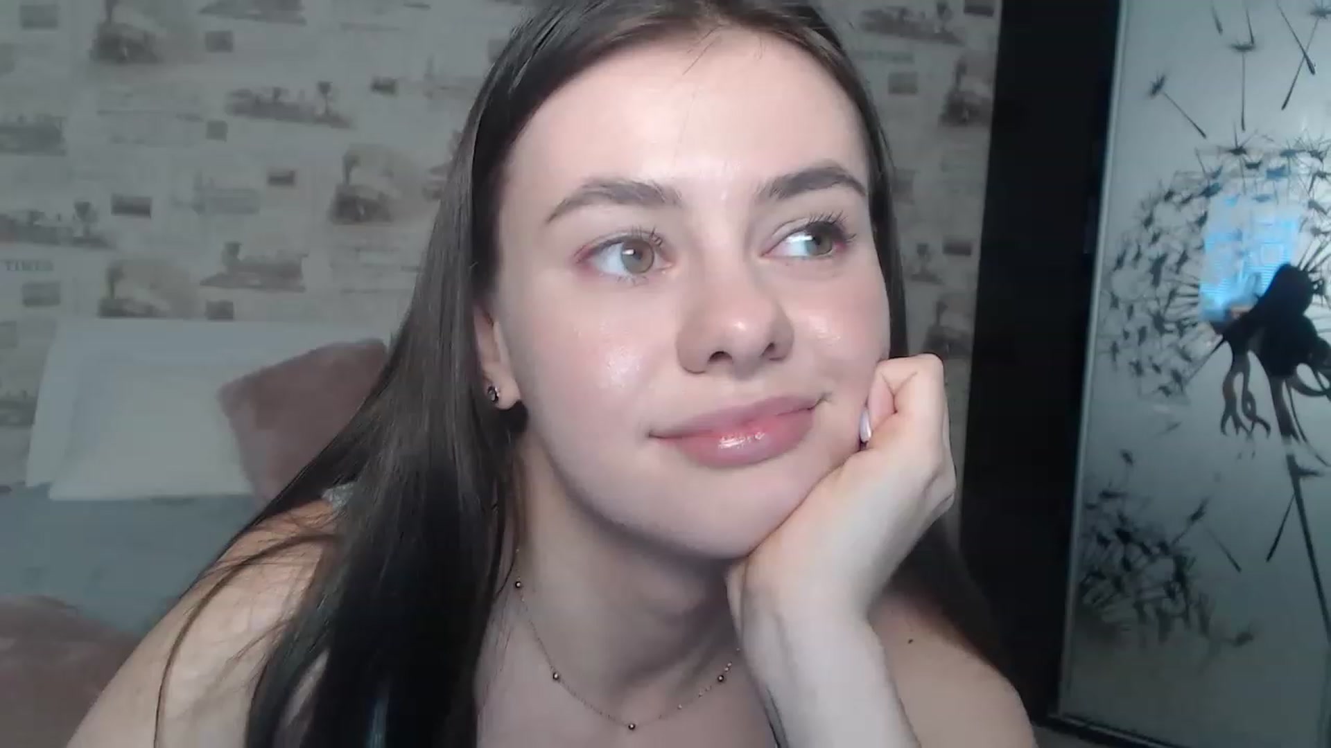 Gallery image thumbnail from ZoeMI's myfreecams stream on, 03/08/2023, 14:29 image 5 of 20