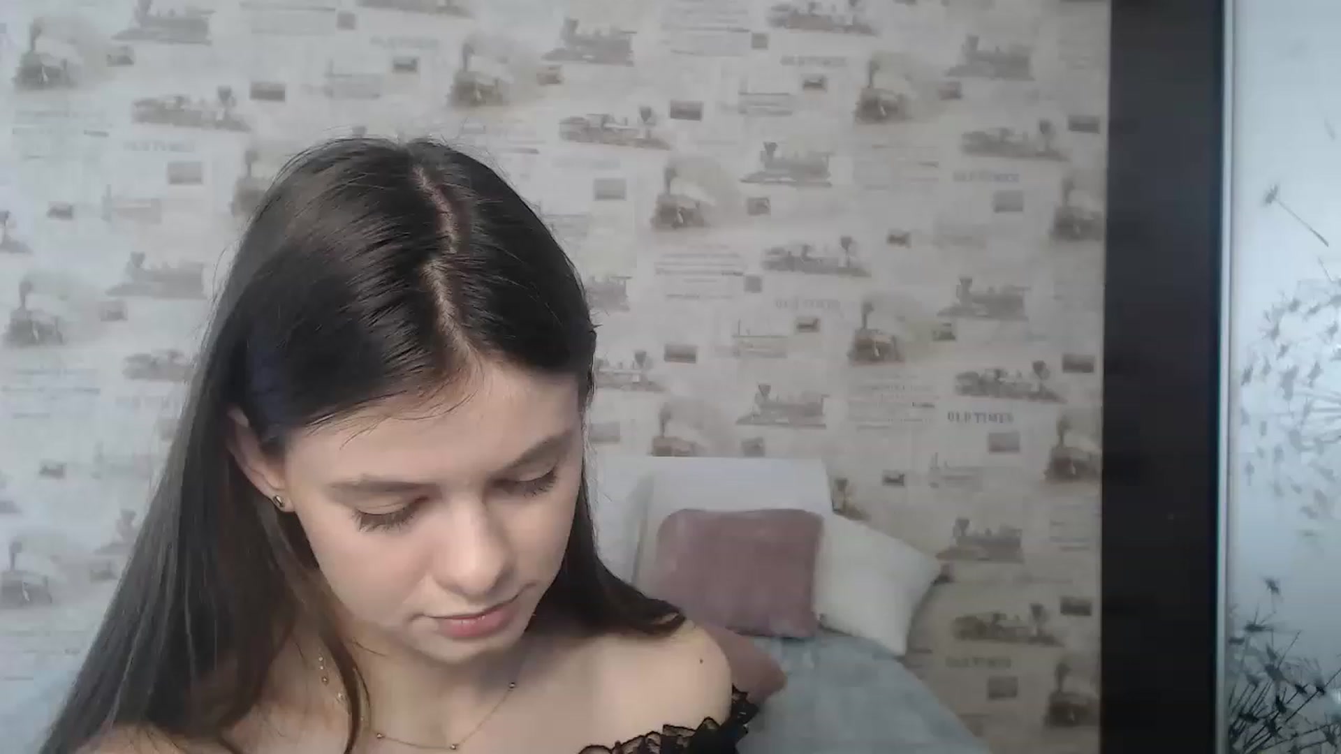 Gallery image thumbnail from ZoeMI's myfreecams stream on, 03/09/2023, 09:50 image 12 of 20
