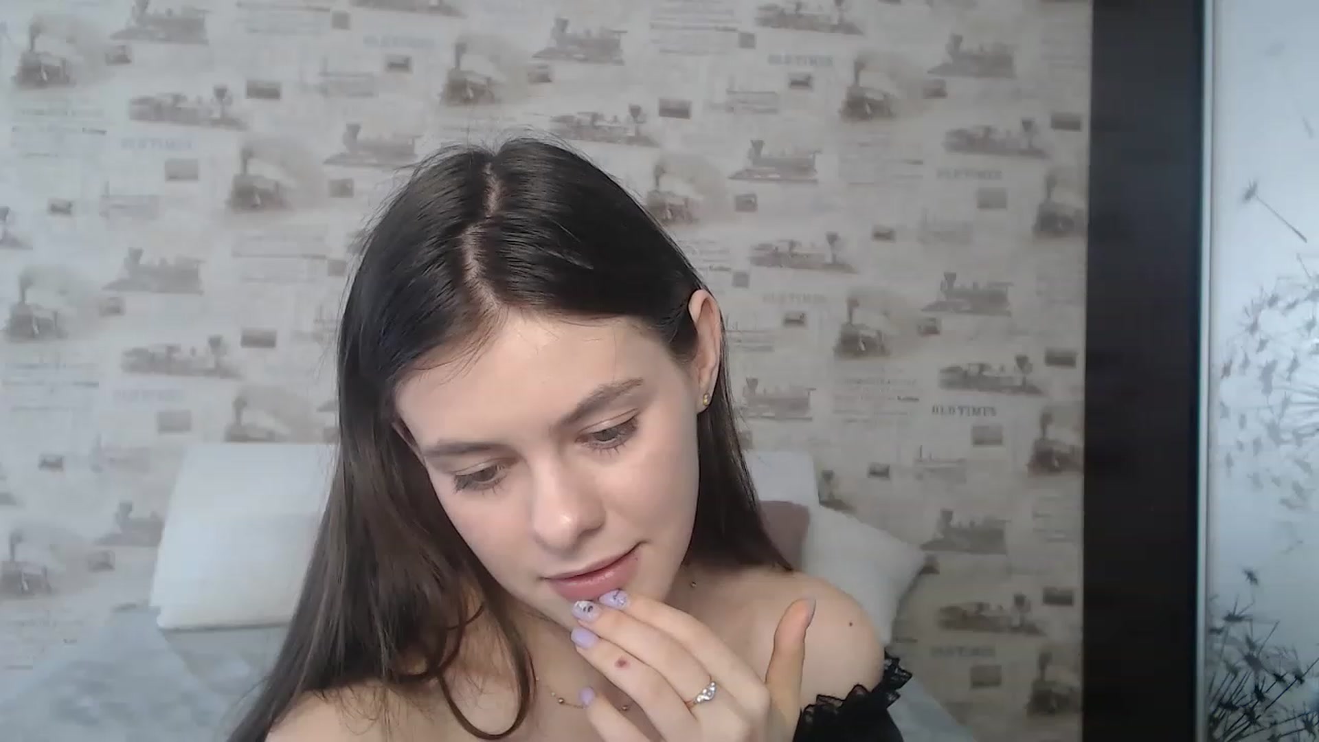 Gallery image thumbnail from ZoeMI's myfreecams stream on, 03/09/2023, 09:50 image 6 of 20