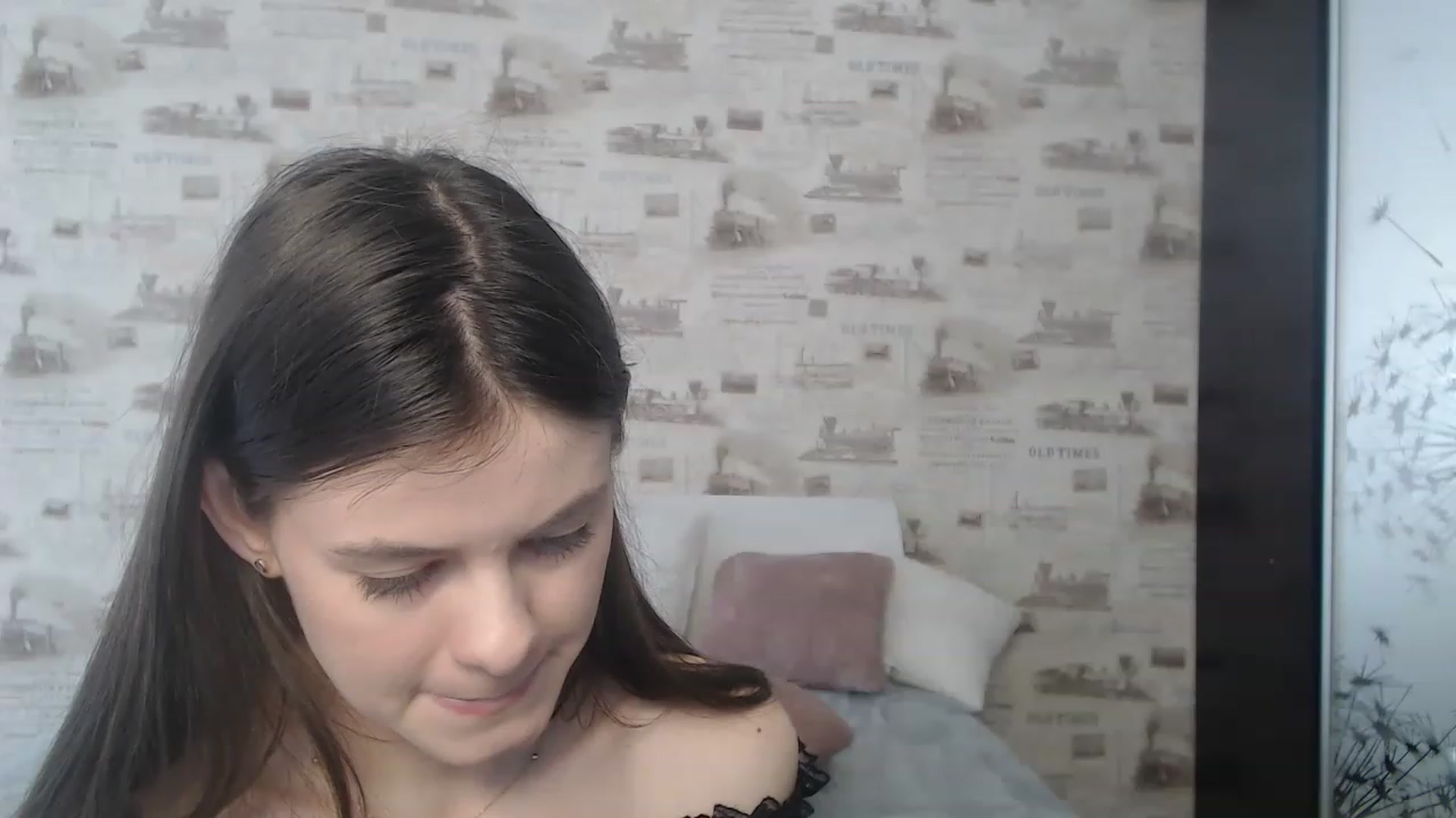 Gallery image thumbnail from ZoeMI's myfreecams stream on, 03/09/2023, 09:50 image 15 of 20