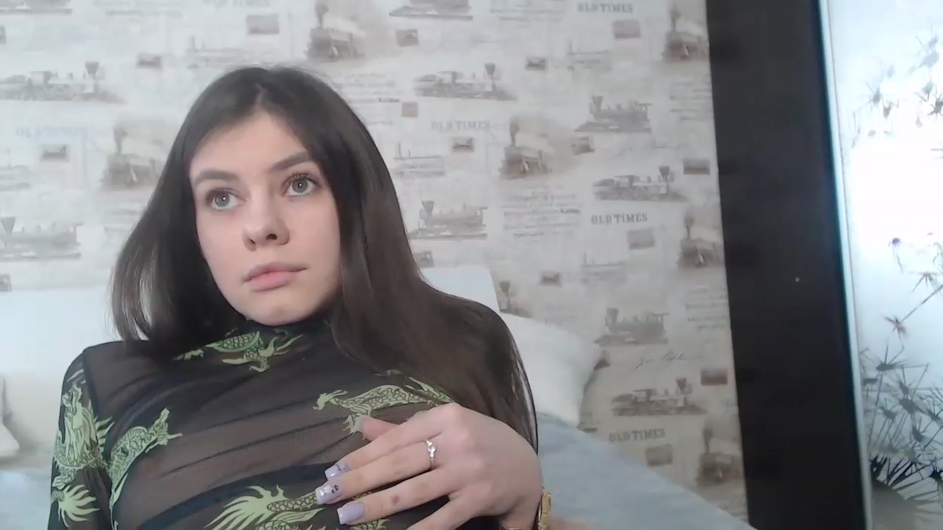 Gallery image thumbnail from ZoeMI's myfreecams stream on, 03/10/2023, 10:12 image 13 of 20