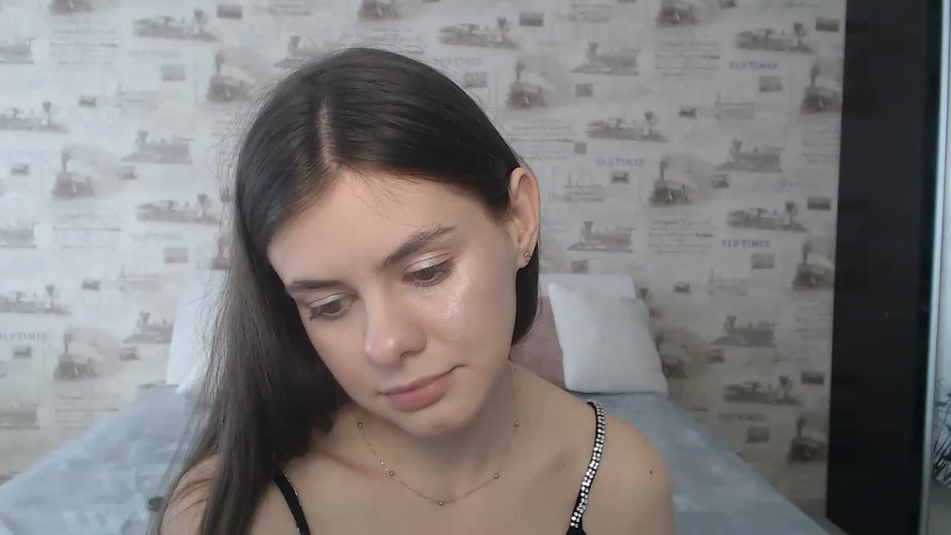 Gallery image thumbnail from ZoeMI's myfreecams stream on, 03/14/2023, 12:08 image 12 of 20