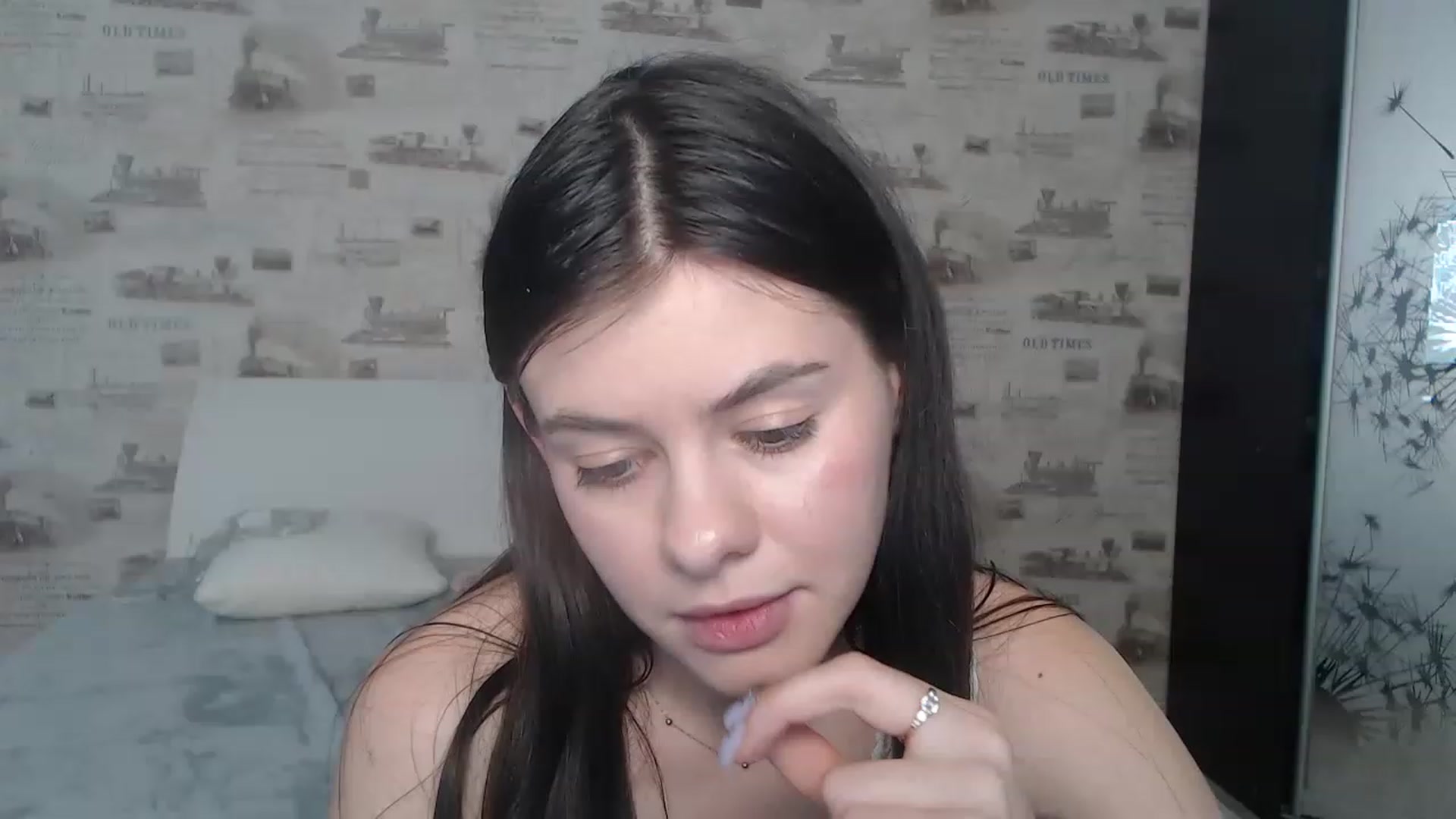 Gallery image thumbnail from ZoeMI's myfreecams stream on, 03/16/2023, 10:36 image 1 of 20