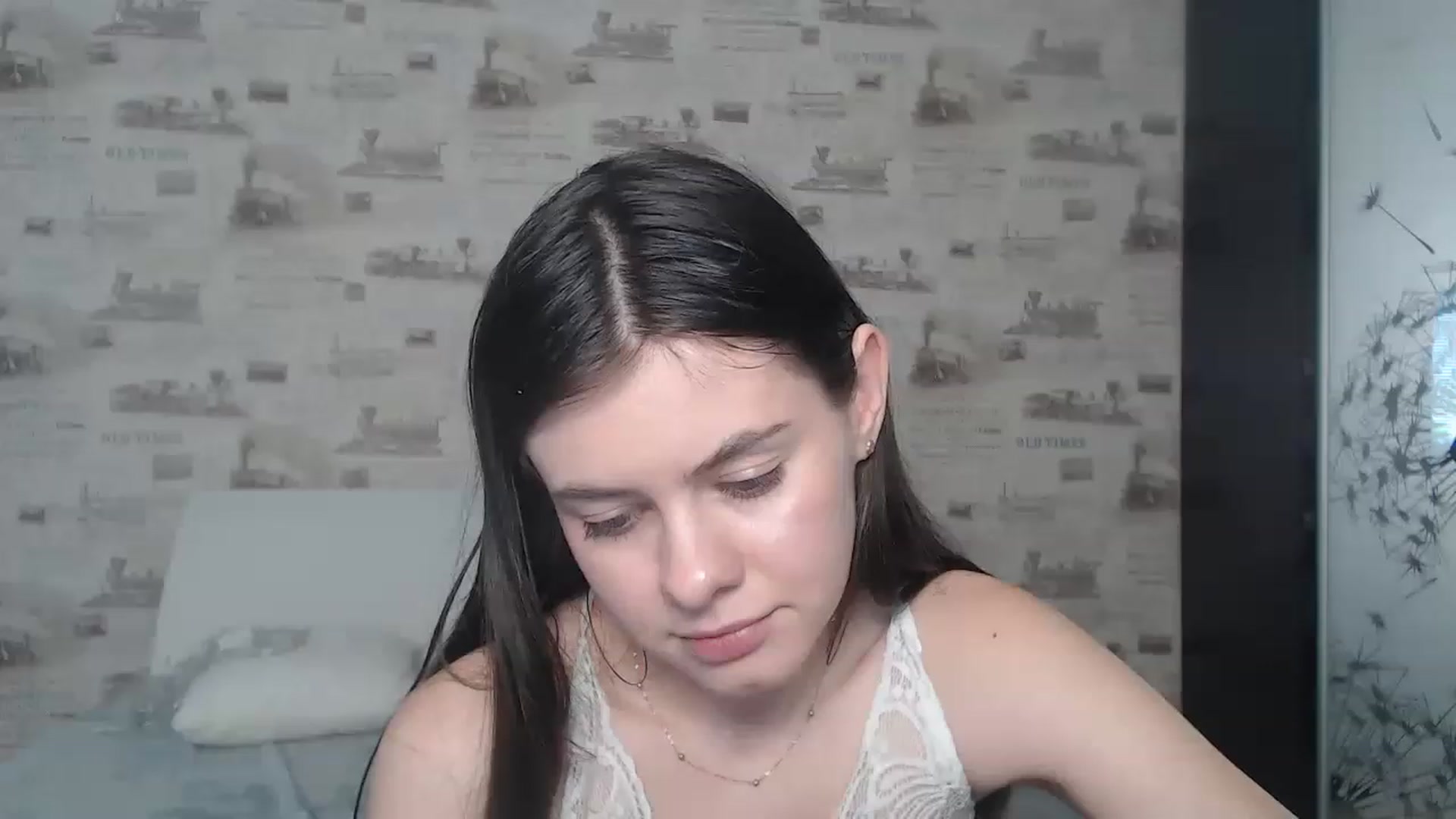 Gallery image thumbnail from ZoeMI's myfreecams stream on, 03/16/2023, 12:45 image 16 of 20