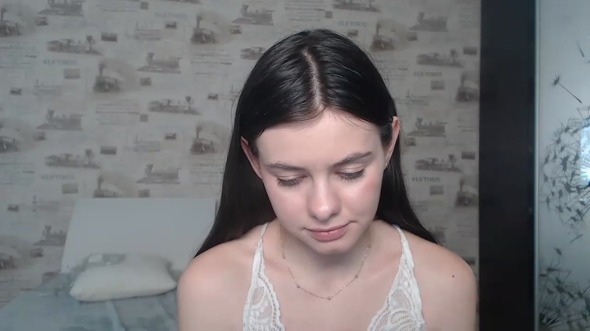 Gallery image thumbnail from ZoeMI's myfreecams stream on, 03/16/2023, 12:45 image 6 of 20