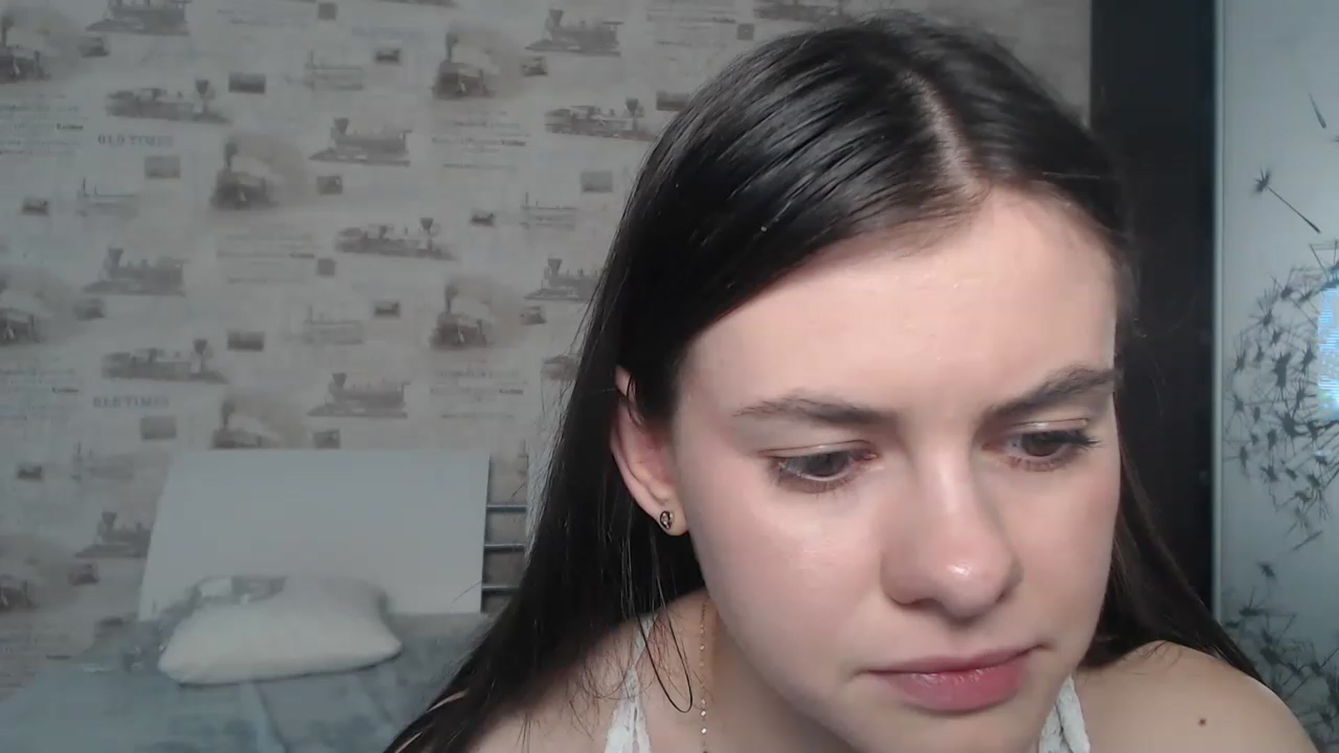 Gallery image thumbnail from ZoeMI's myfreecams stream on, 03/16/2023, 12:45 image 14 of 20