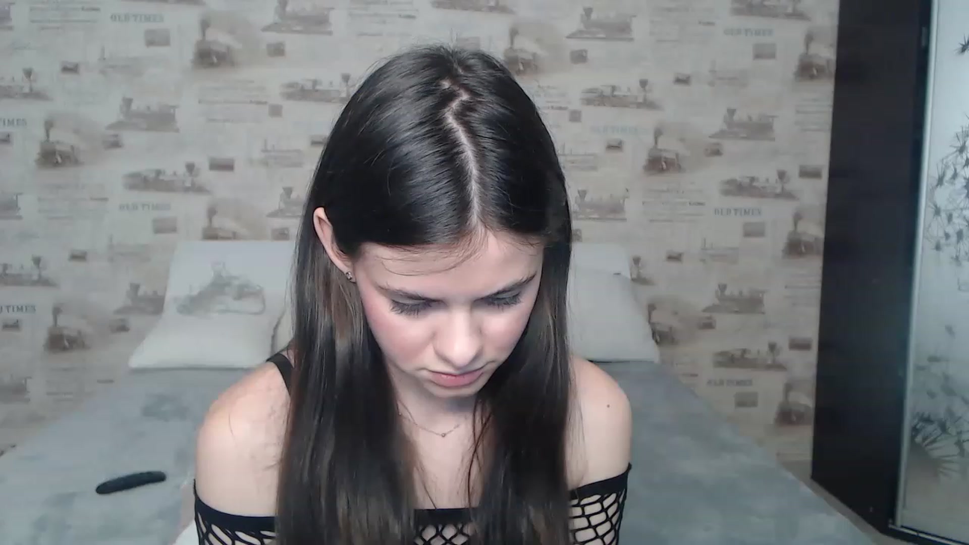 Gallery image thumbnail from ZoeMI's myfreecams stream on, 03/17/2023, 09:37 image 3 of 20