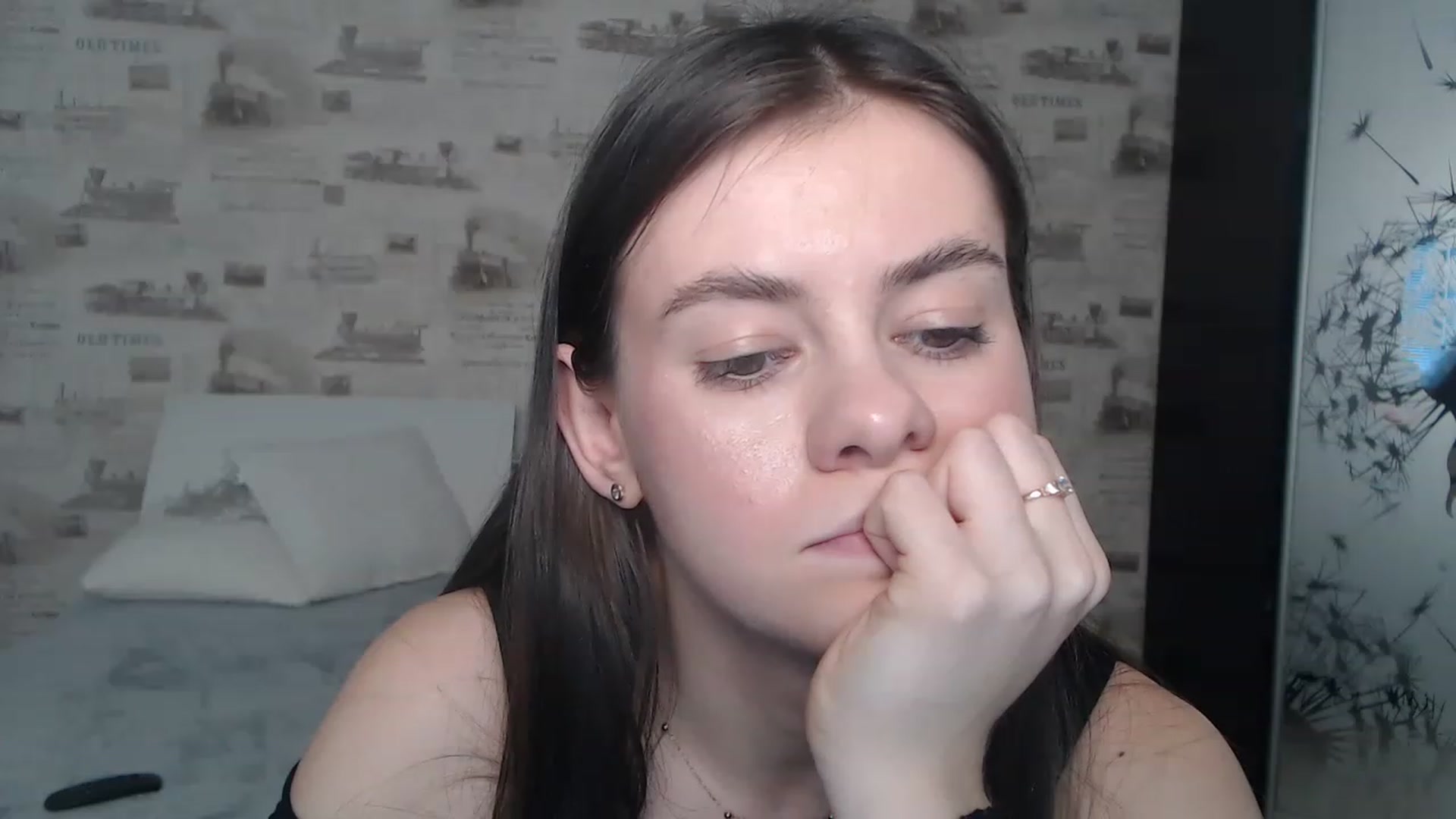 Gallery image thumbnail from ZoeMI's myfreecams stream on, 03/17/2023, 10:42 image 16 of 20