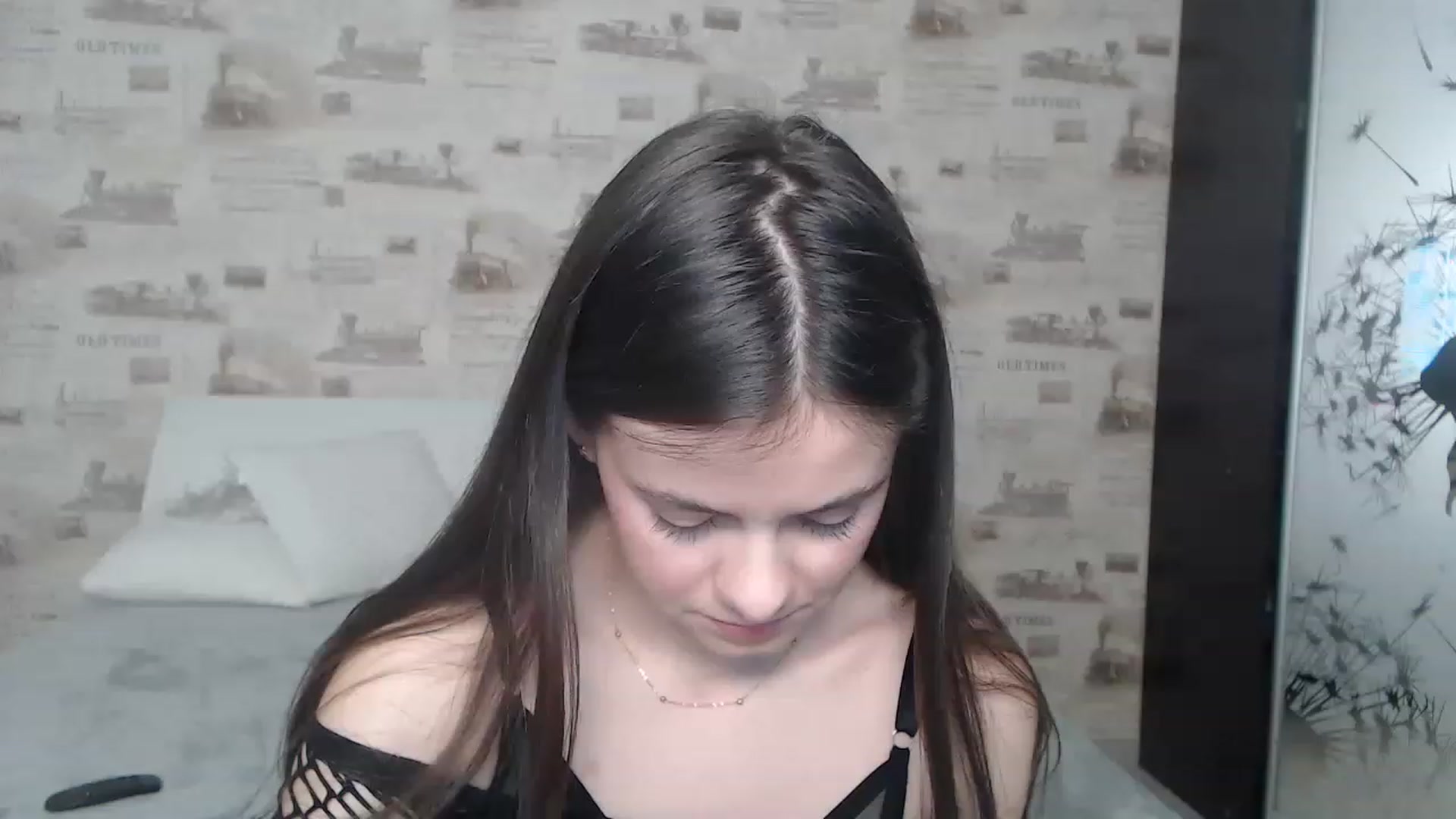 Gallery image thumbnail from ZoeMI's myfreecams stream on, 03/17/2023, 10:42 image 3 of 20