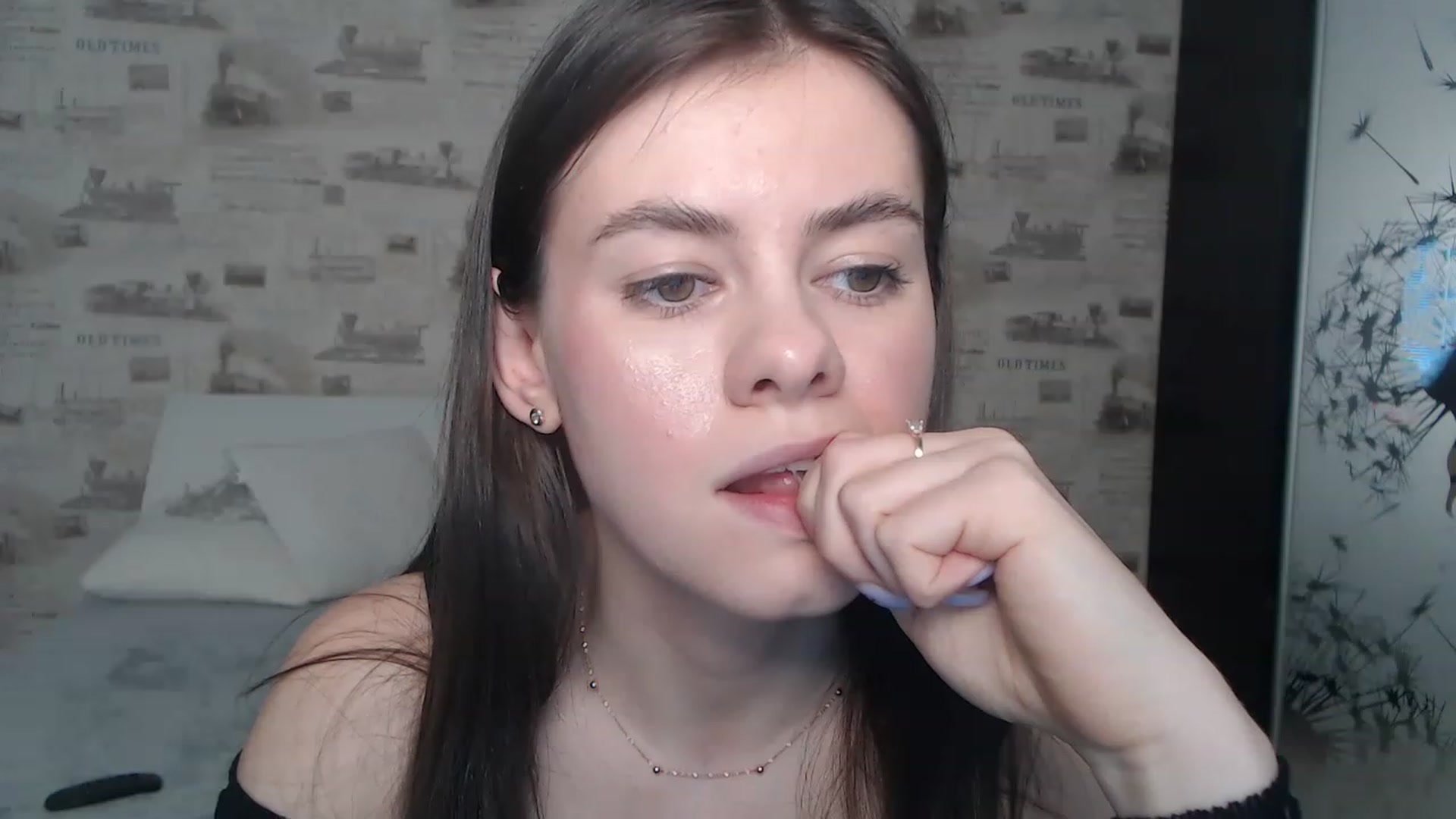 Gallery image thumbnail from ZoeMI's myfreecams stream on, 03/17/2023, 10:42 image 13 of 20