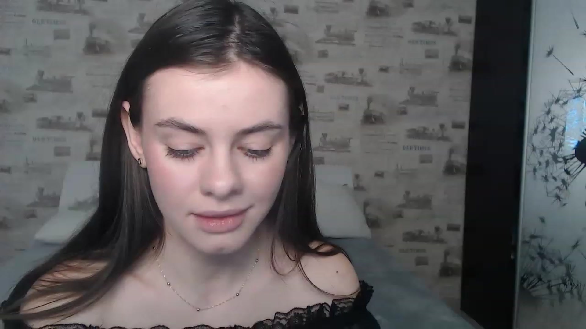 Gallery image thumbnail from ZoeMI's myfreecams stream on, 03/20/2023, 07:36 image 17 of 20