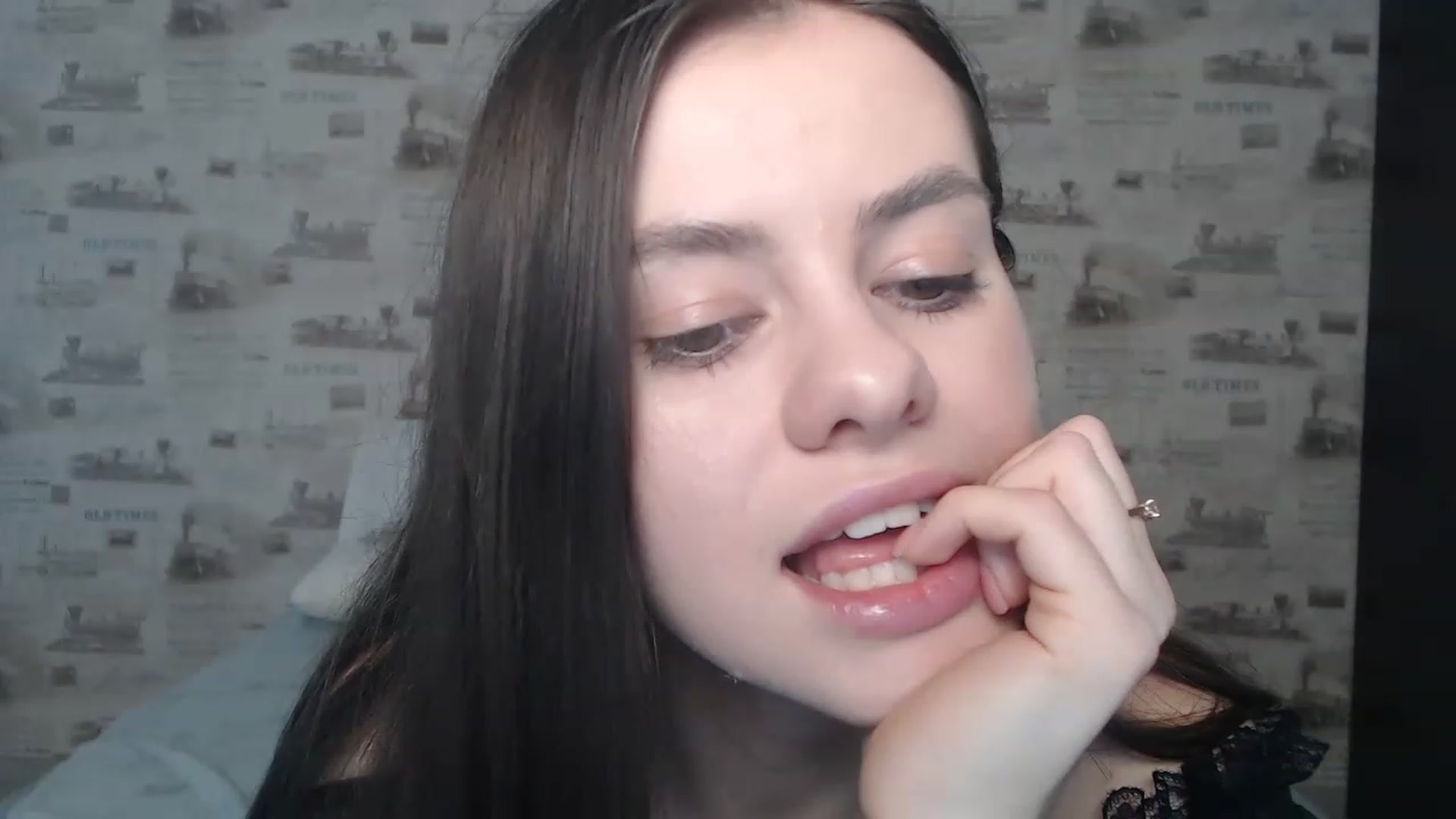 Gallery image thumbnail from ZoeMI's myfreecams stream on, 03/20/2023, 12:04 image 9 of 20