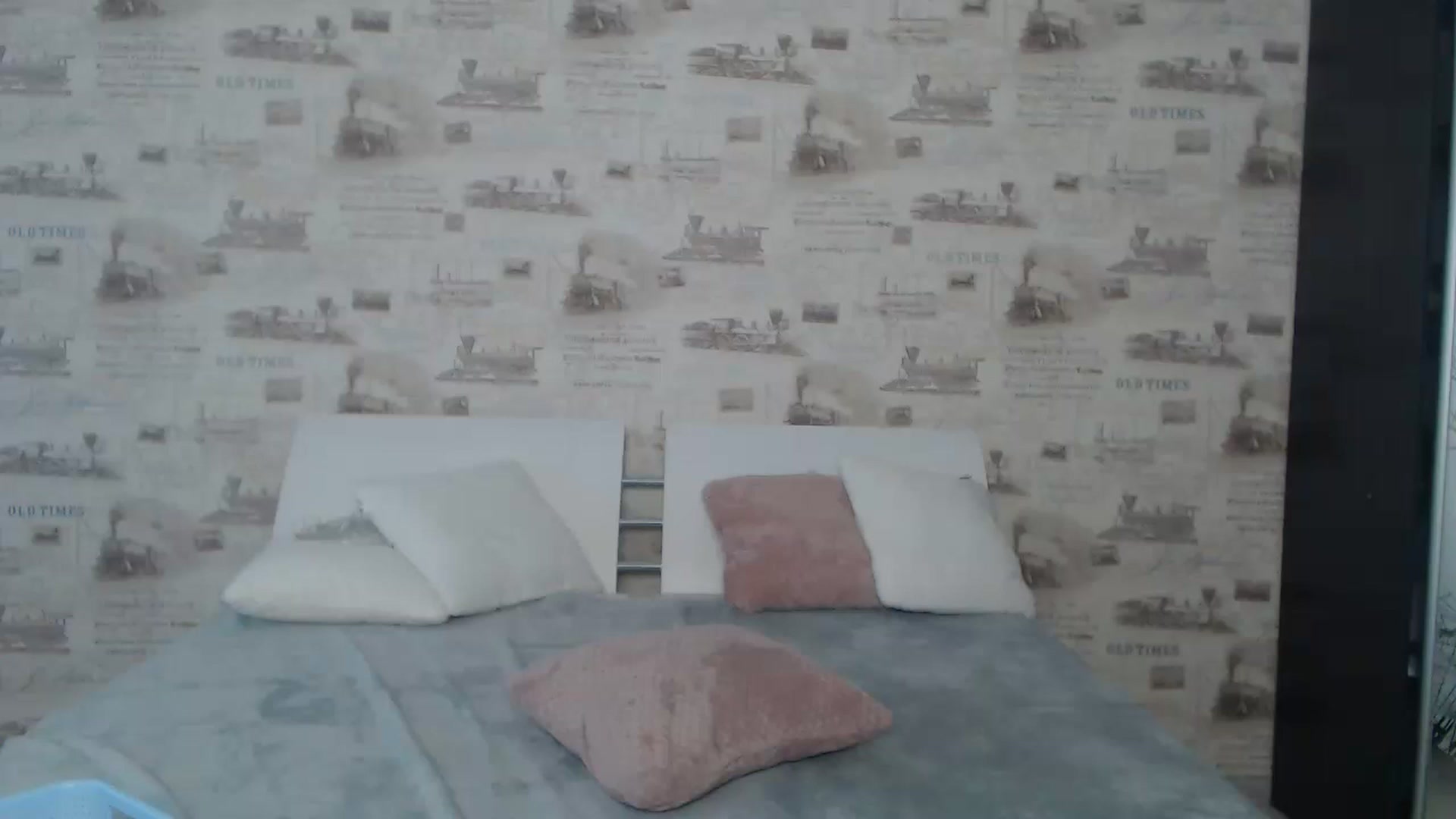 Gallery image thumbnail from ZoeMI's myfreecams stream on, 03/20/2023, 12:04 image 1 of 20