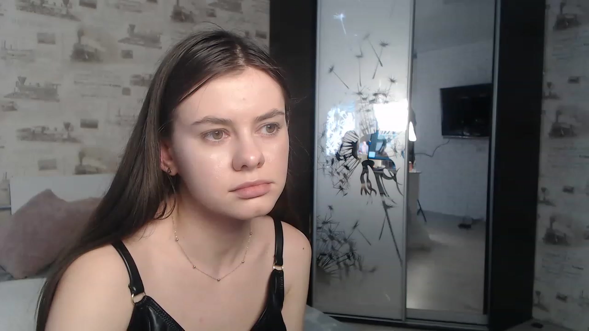 Gallery image thumbnail from ZoeMI's myfreecams stream on, 03/21/2023, 10:49 image 15 of 20