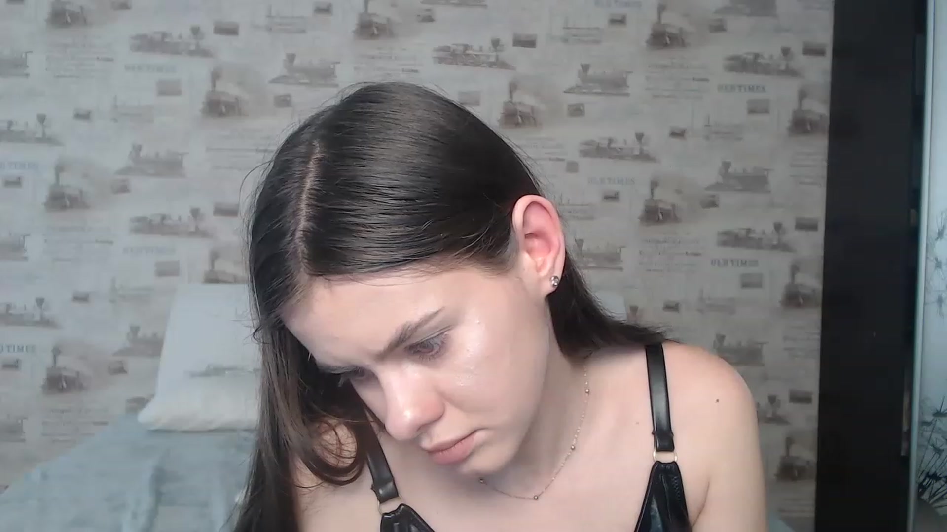 Gallery image thumbnail from ZoeMI's myfreecams stream on, 03/21/2023, 10:49 image 4 of 20