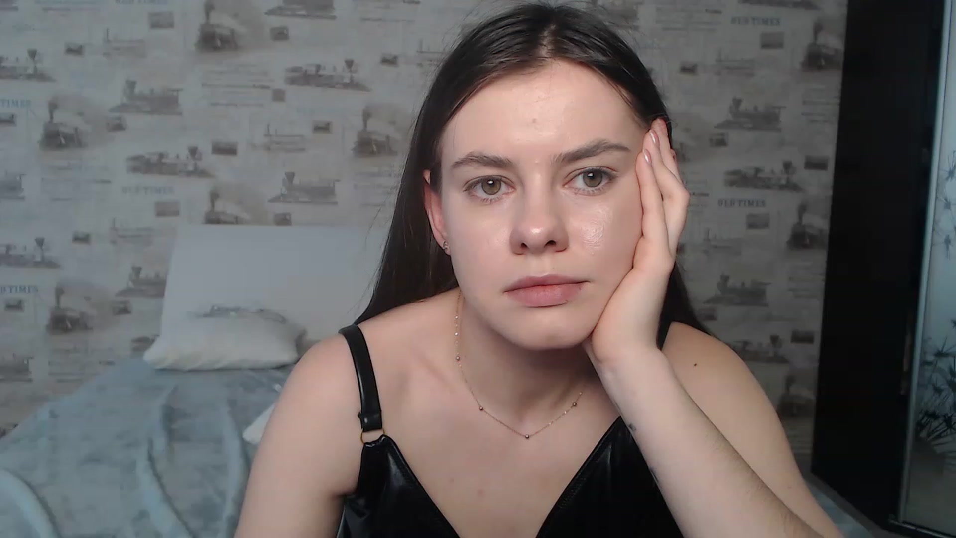 Gallery image thumbnail from ZoeMI's myfreecams stream on, 03/21/2023, 10:49 image 13 of 20