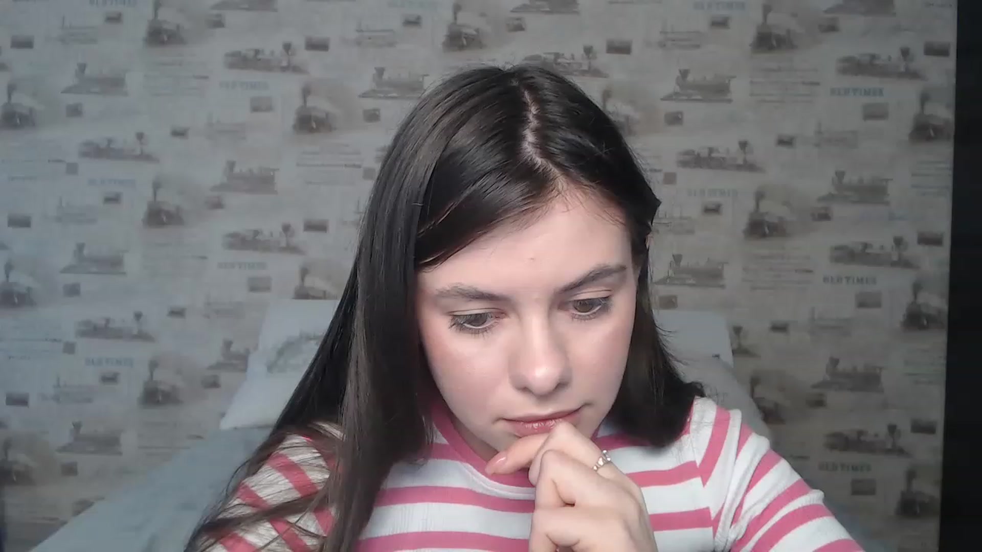 Gallery image thumbnail from ZoeMI's myfreecams stream on, 03/22/2023, 08:03 image 4 of 20