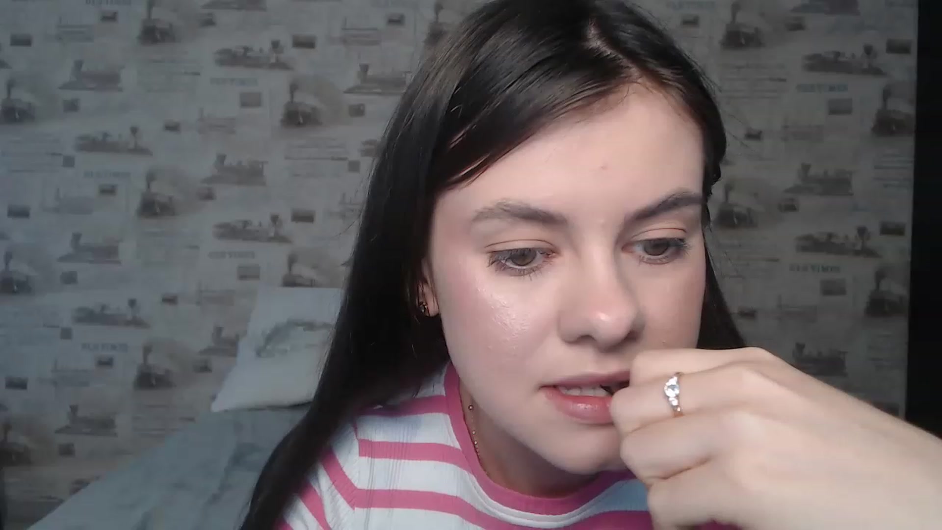Gallery image thumbnail from ZoeMI's myfreecams stream on, 03/22/2023, 08:03 image 3 of 20