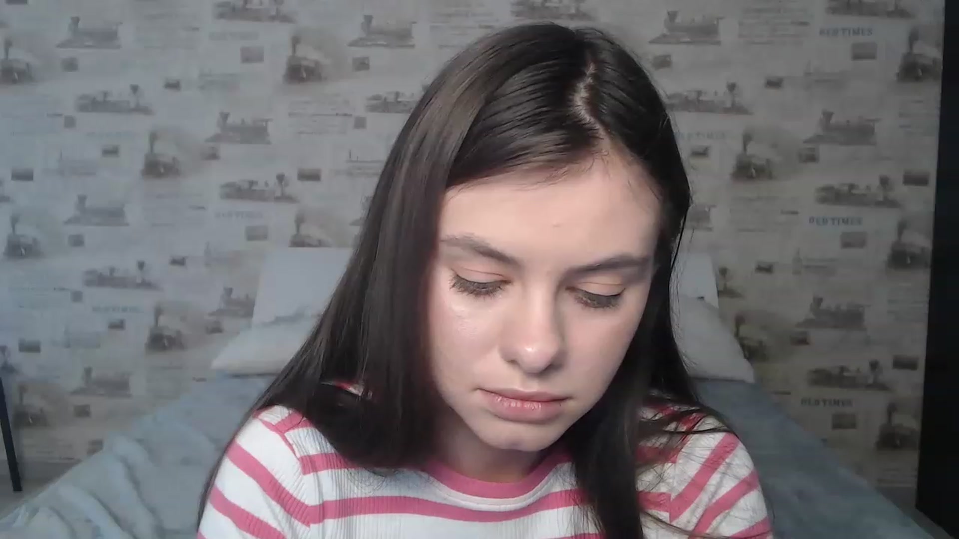Gallery image thumbnail from ZoeMI's myfreecams stream on, 03/22/2023, 09:03 image 10 of 20