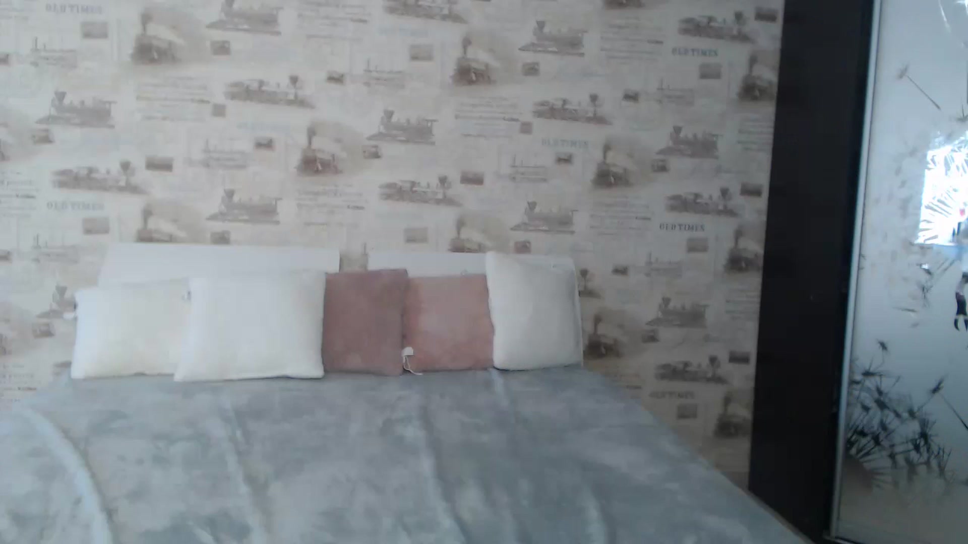 Gallery image thumbnail from ZoeMI's myfreecams stream on, 03/24/2023, 09:12 image 14 of 20