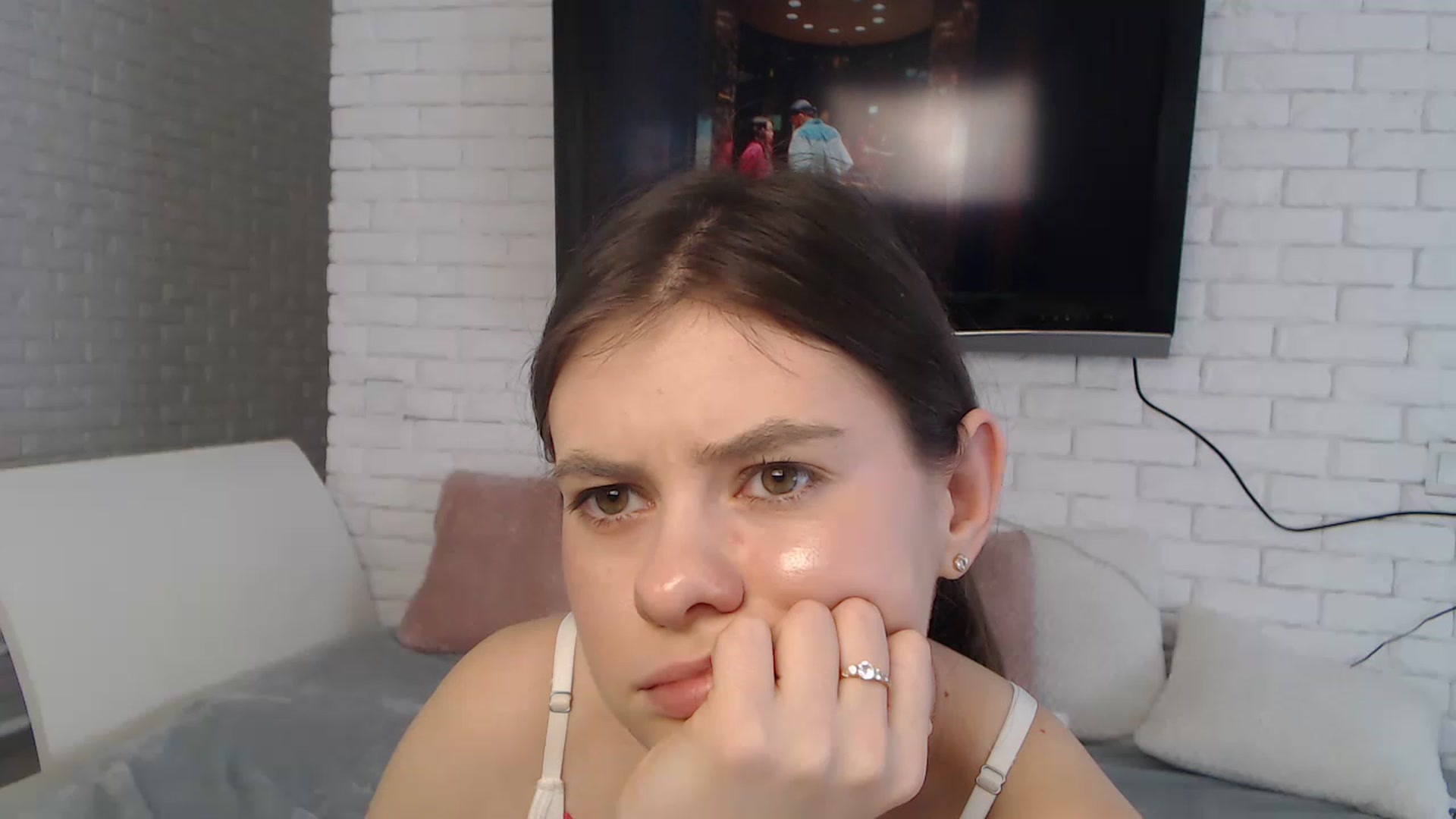 Gallery image thumbnail from ZoeMI's myfreecams stream on, 03/27/2023, 11:42 image 16 of 20