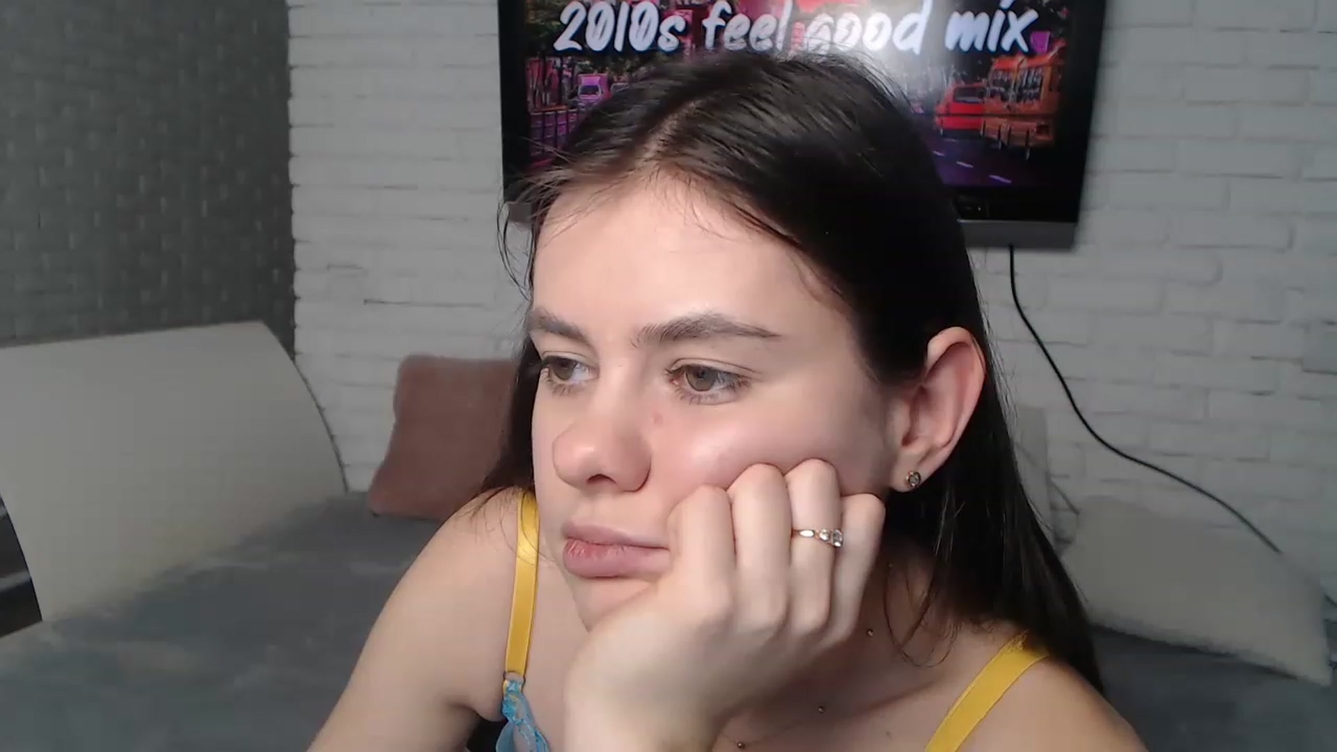 Gallery image thumbnail from ZoeMI's myfreecams stream on, 03/28/2023, 11:00 image 14 of 20