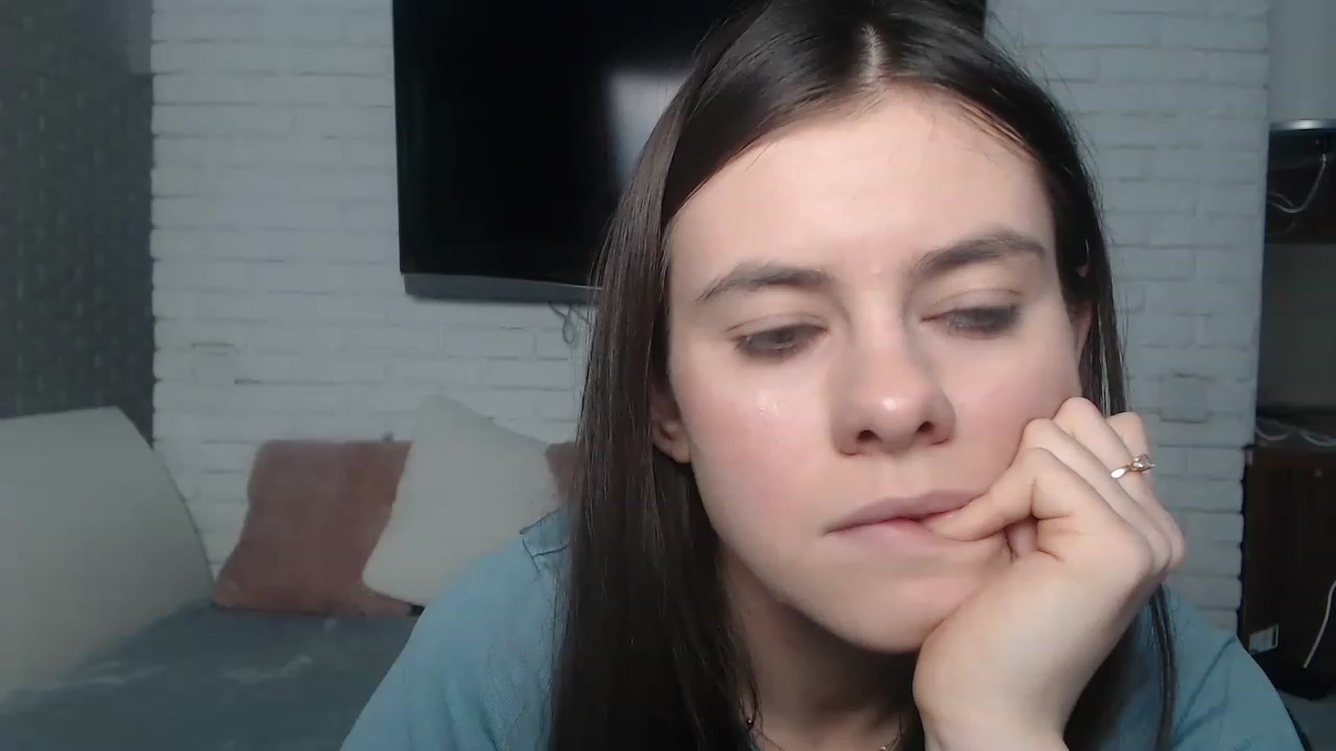 Gallery image thumbnail from ZoeMI's myfreecams stream on, 04/03/2023, 10:06 image 11 of 20