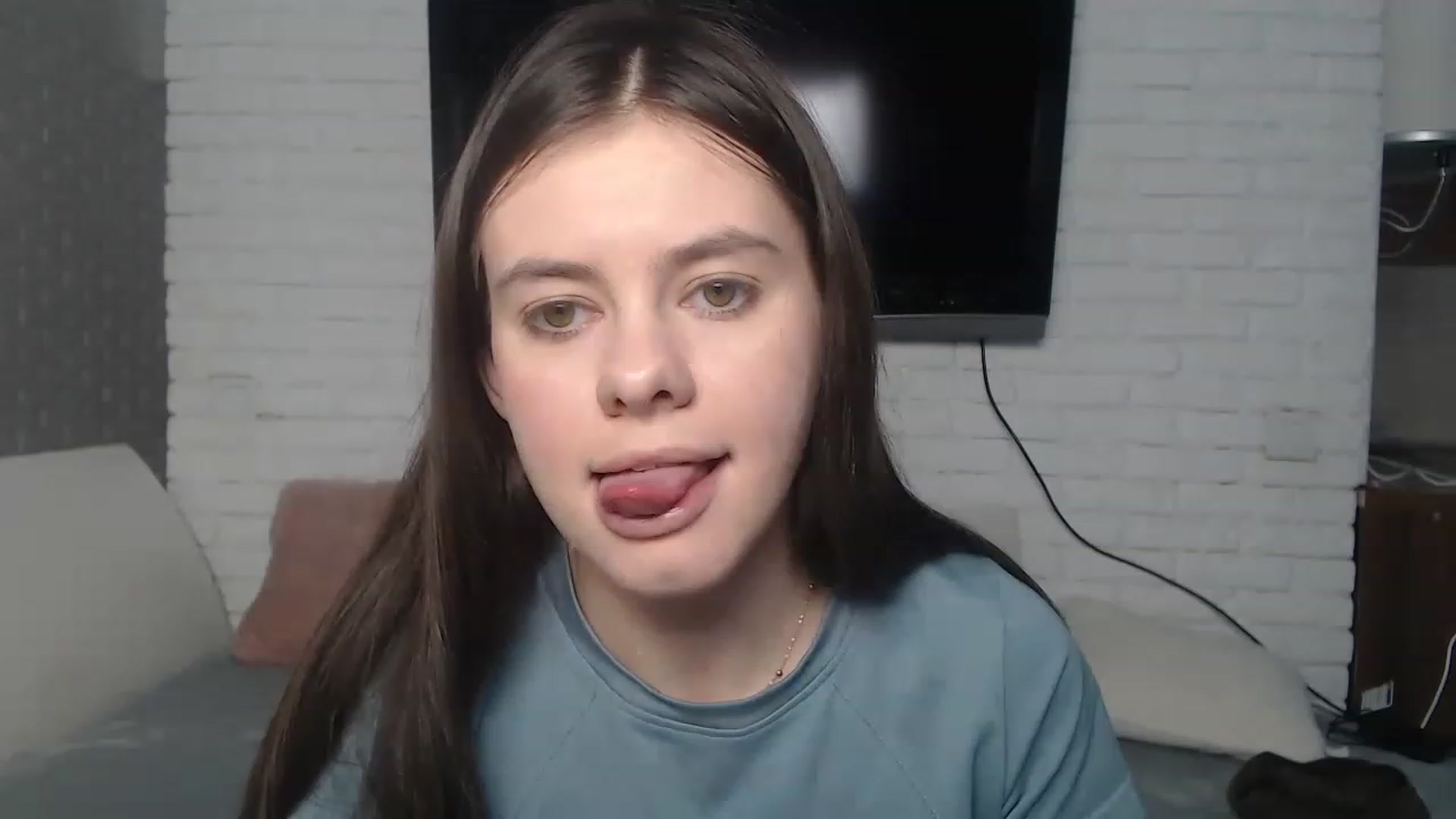 Gallery image thumbnail from ZoeMI's myfreecams stream on, 04/03/2023, 10:06 image 17 of 20