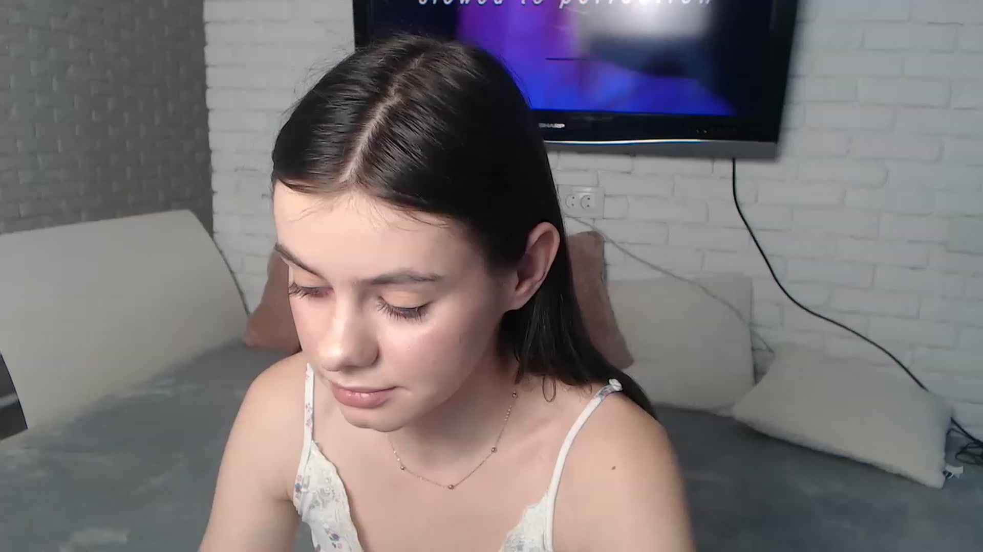 Gallery image thumbnail from ZoeMI's myfreecams stream on, 04/04/2023, 09:52 image 15 of 20