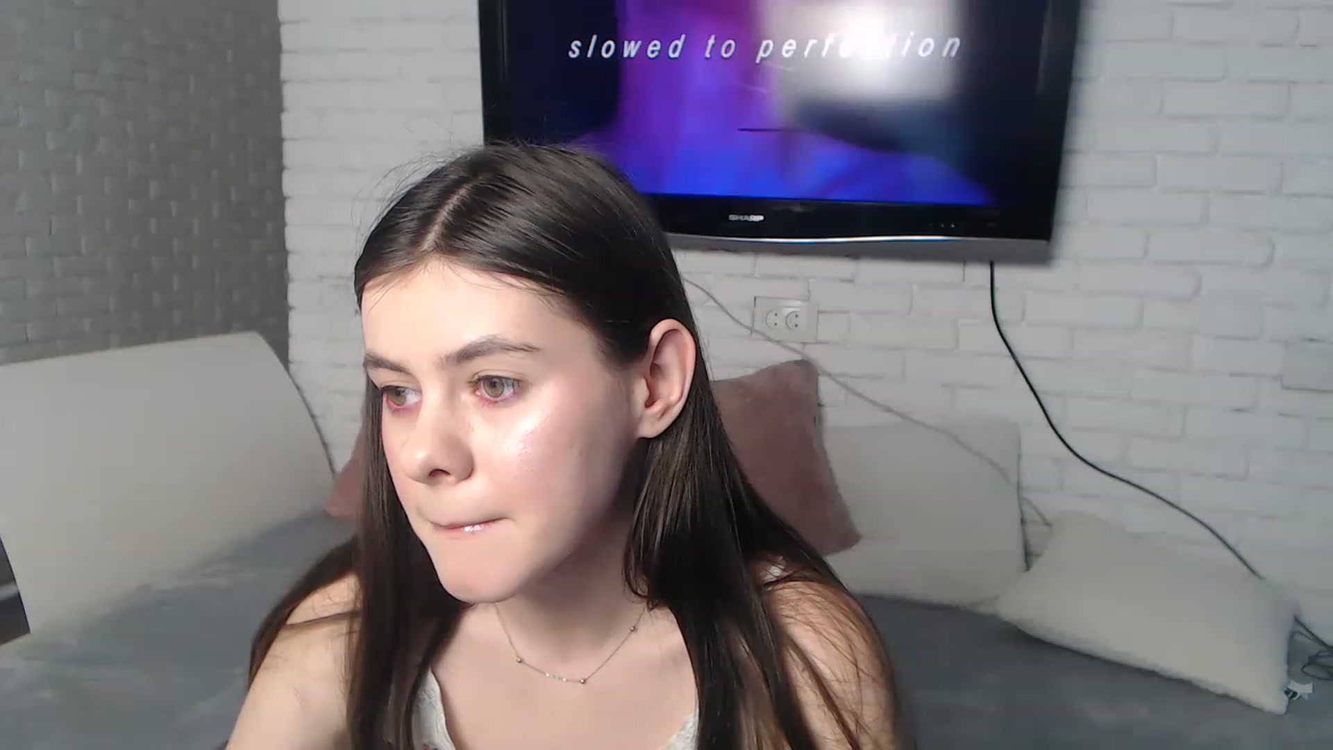Gallery image thumbnail from ZoeMI's myfreecams stream on, 04/04/2023, 09:52 image 17 of 20