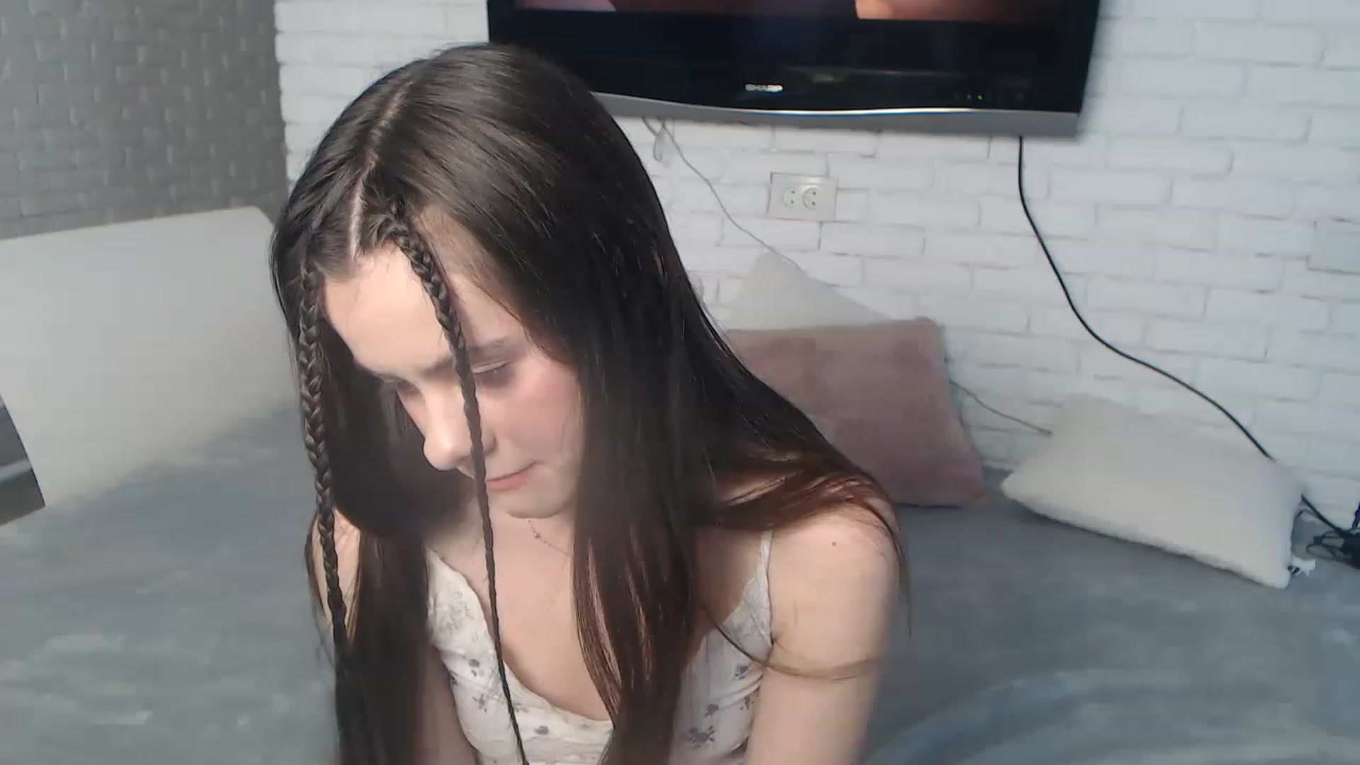 Gallery image thumbnail from ZoeMI's myfreecams stream on, 04/04/2023, 12:50 image 10 of 20