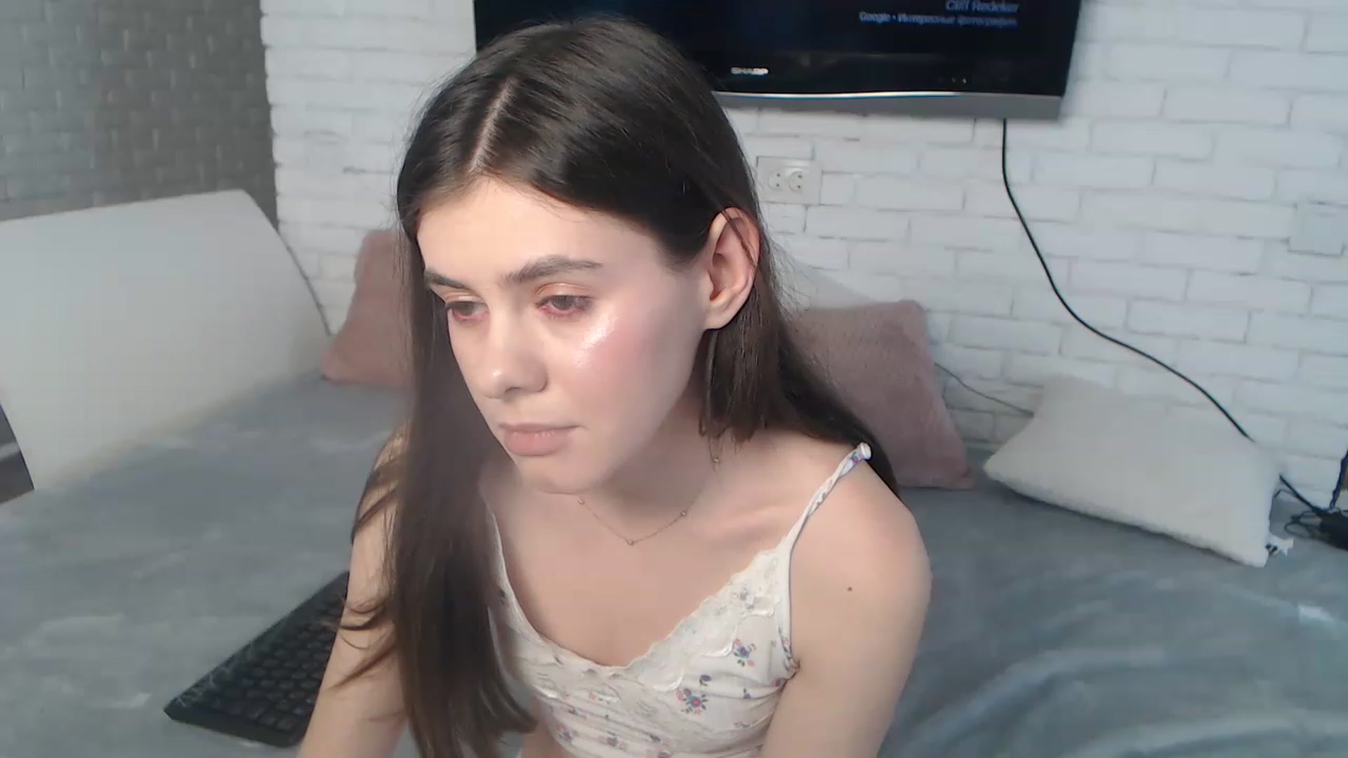 Gallery image thumbnail from ZoeMI's myfreecams stream on, 04/04/2023, 13:44 image 18 of 20