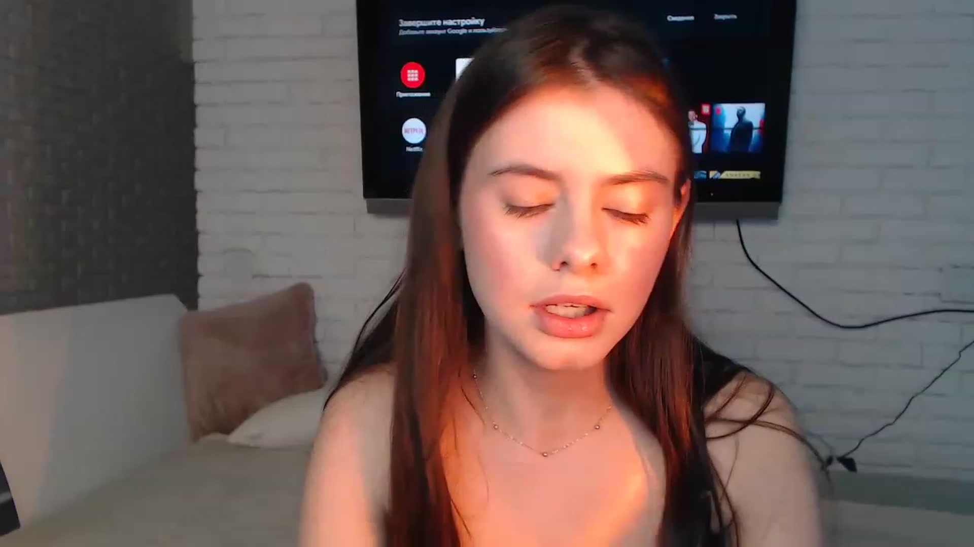 Gallery image thumbnail from ZoeMI's myfreecams stream on, 04/07/2023, 10:45 image 5 of 20