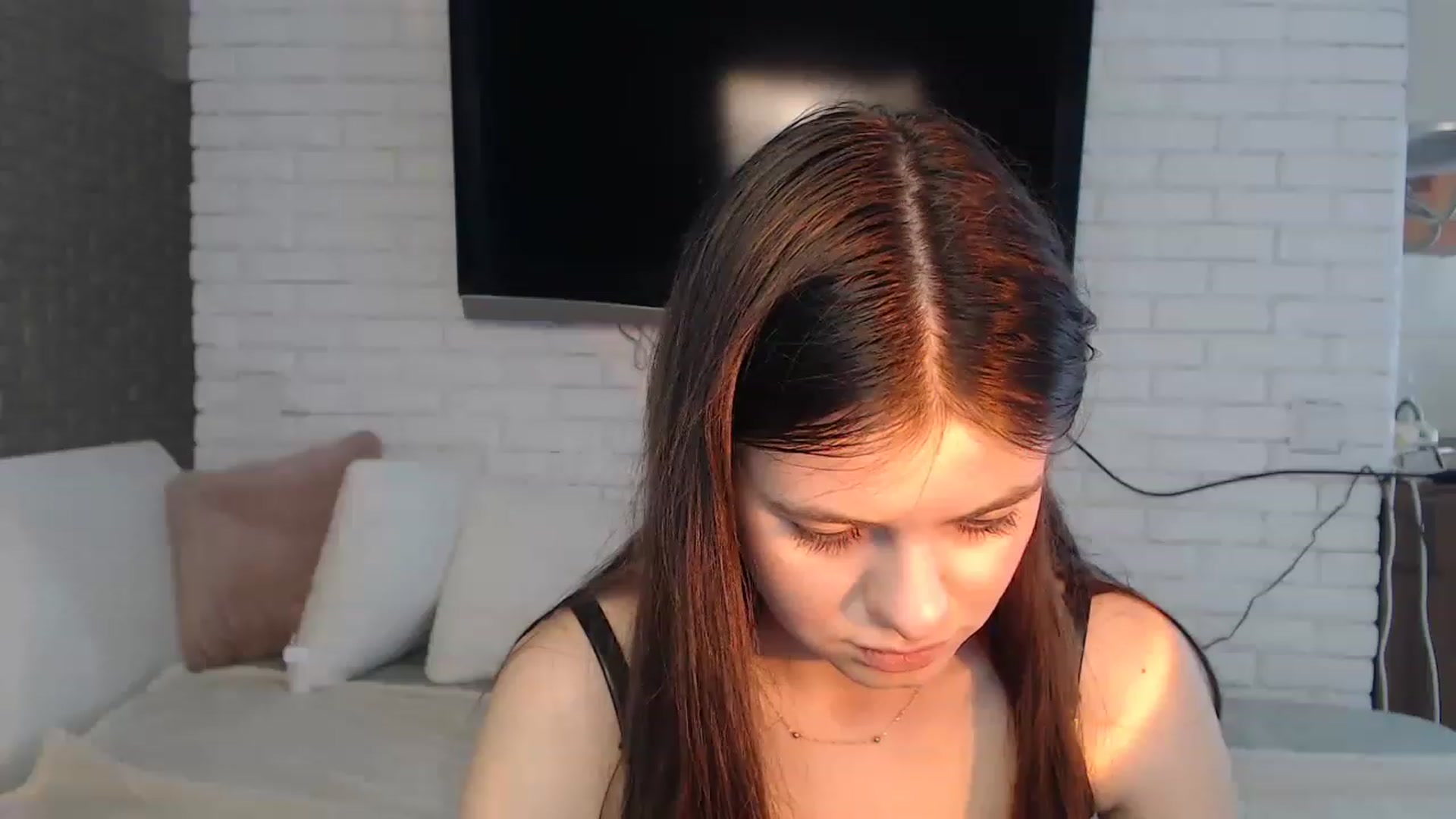 Gallery image thumbnail from ZoeMI's myfreecams stream on, 04/10/2023, 09:28 image 8 of 20
