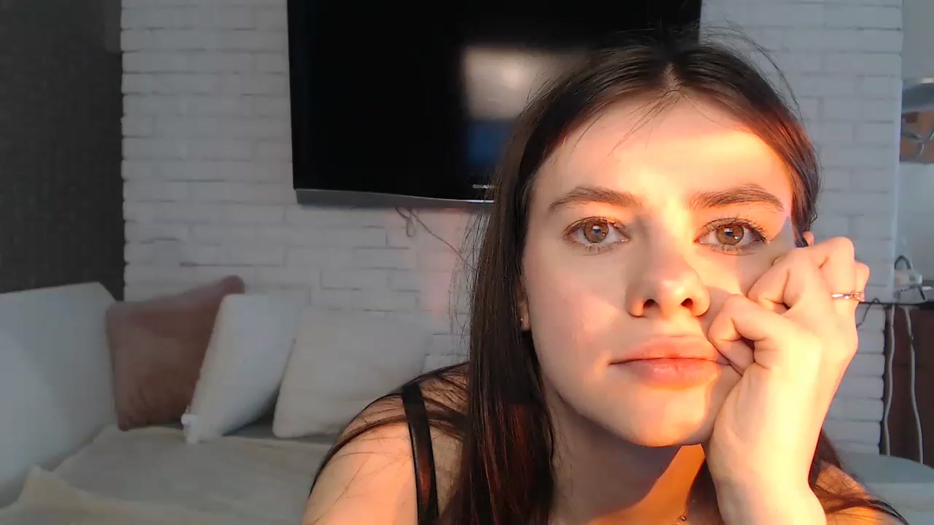 Gallery image thumbnail from ZoeMI's myfreecams stream on, 04/10/2023, 09:28 image 12 of 20