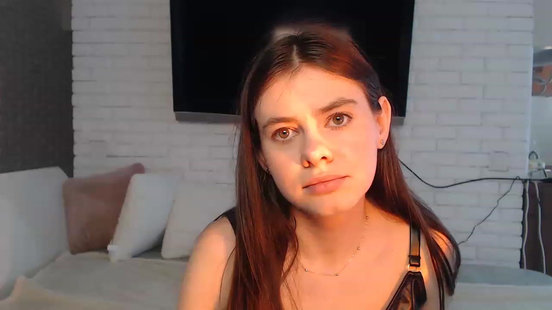 Gallery image thumbnail from ZoeMI's myfreecams stream on, 04/10/2023, 09:28 image 4 of 20