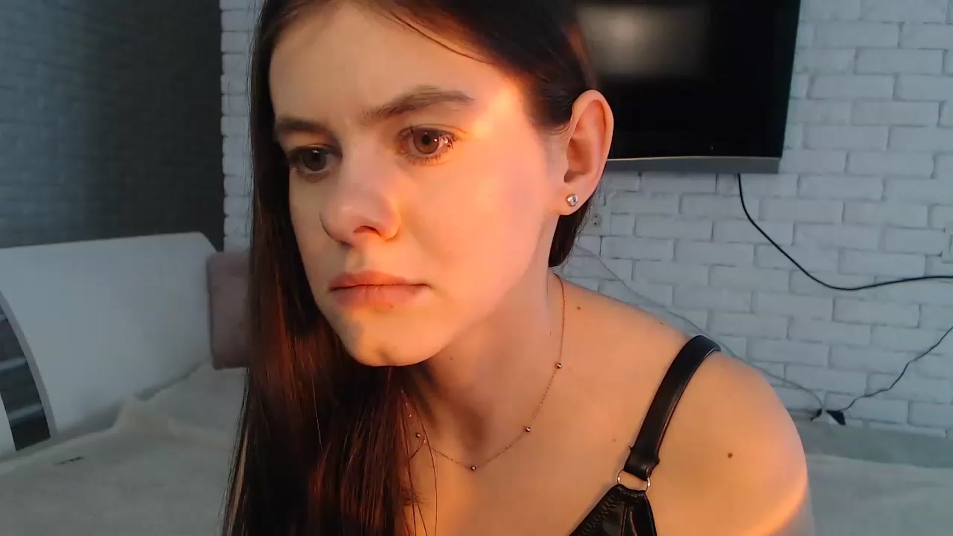 Gallery image thumbnail from ZoeMI's myfreecams stream on, 04/10/2023, 11:36 image 18 of 20