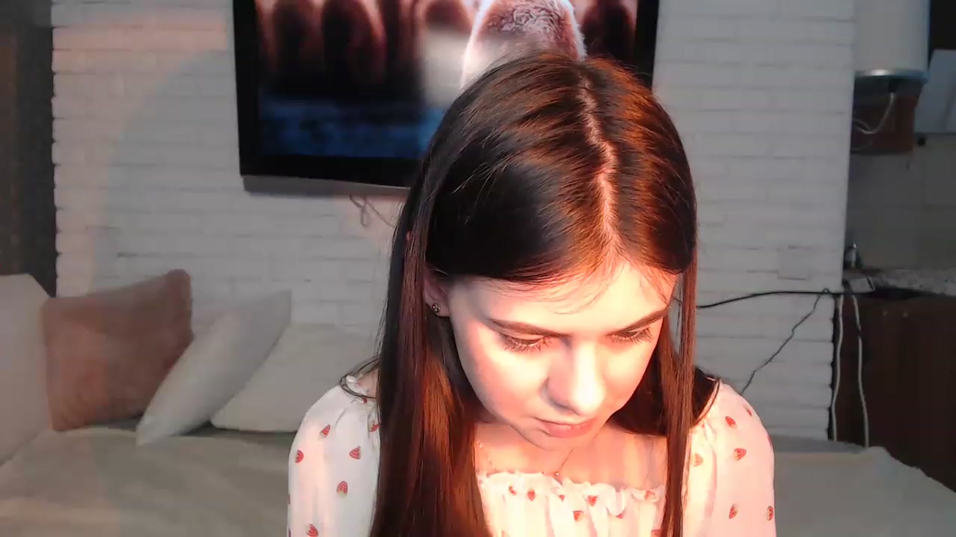 Gallery image thumbnail from ZoeMI's myfreecams stream on, 04/12/2023, 09:52 image 9 of 20
