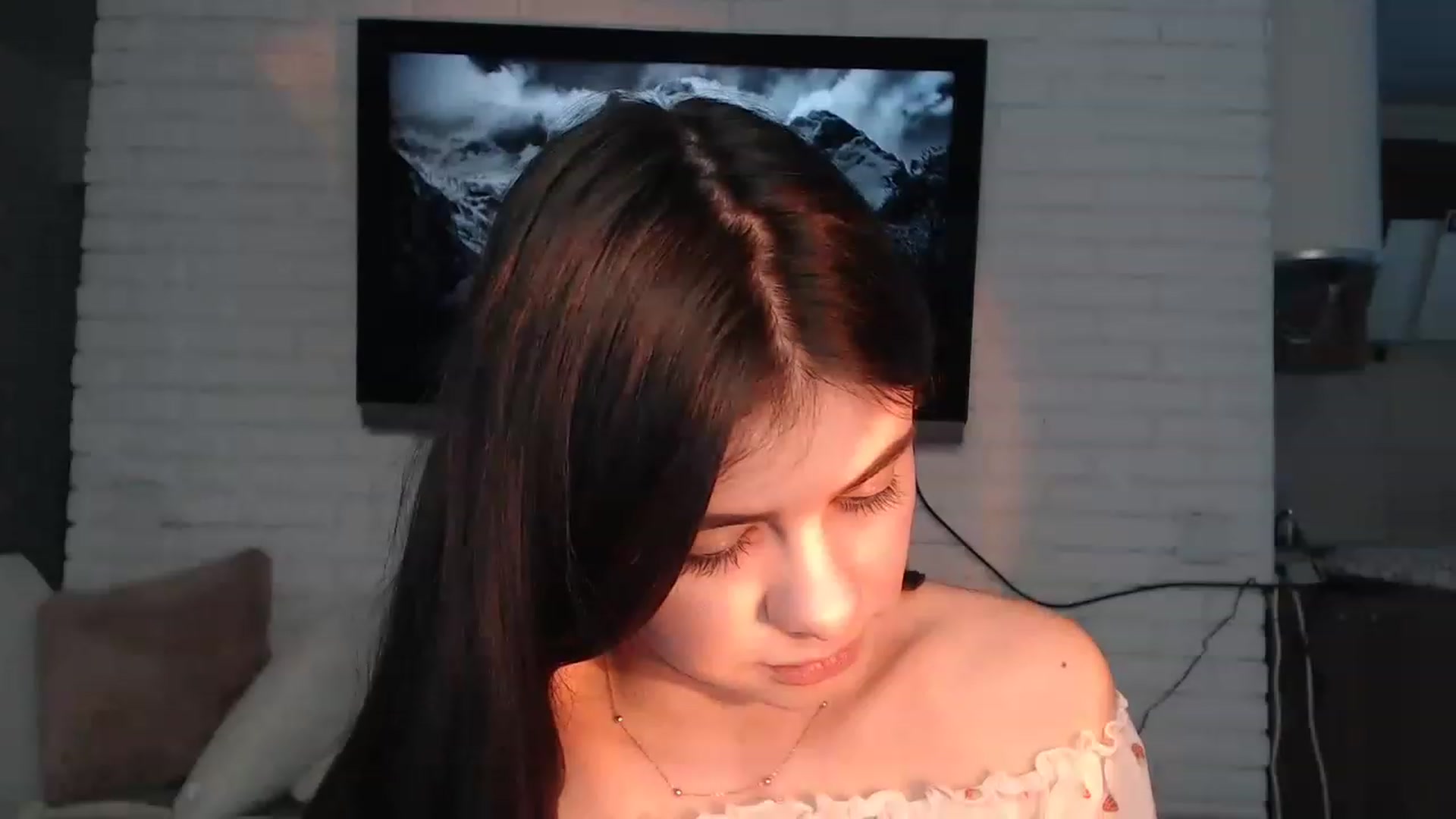 Gallery image thumbnail from ZoeMI's myfreecams stream on, 04/12/2023, 09:52 image 17 of 20
